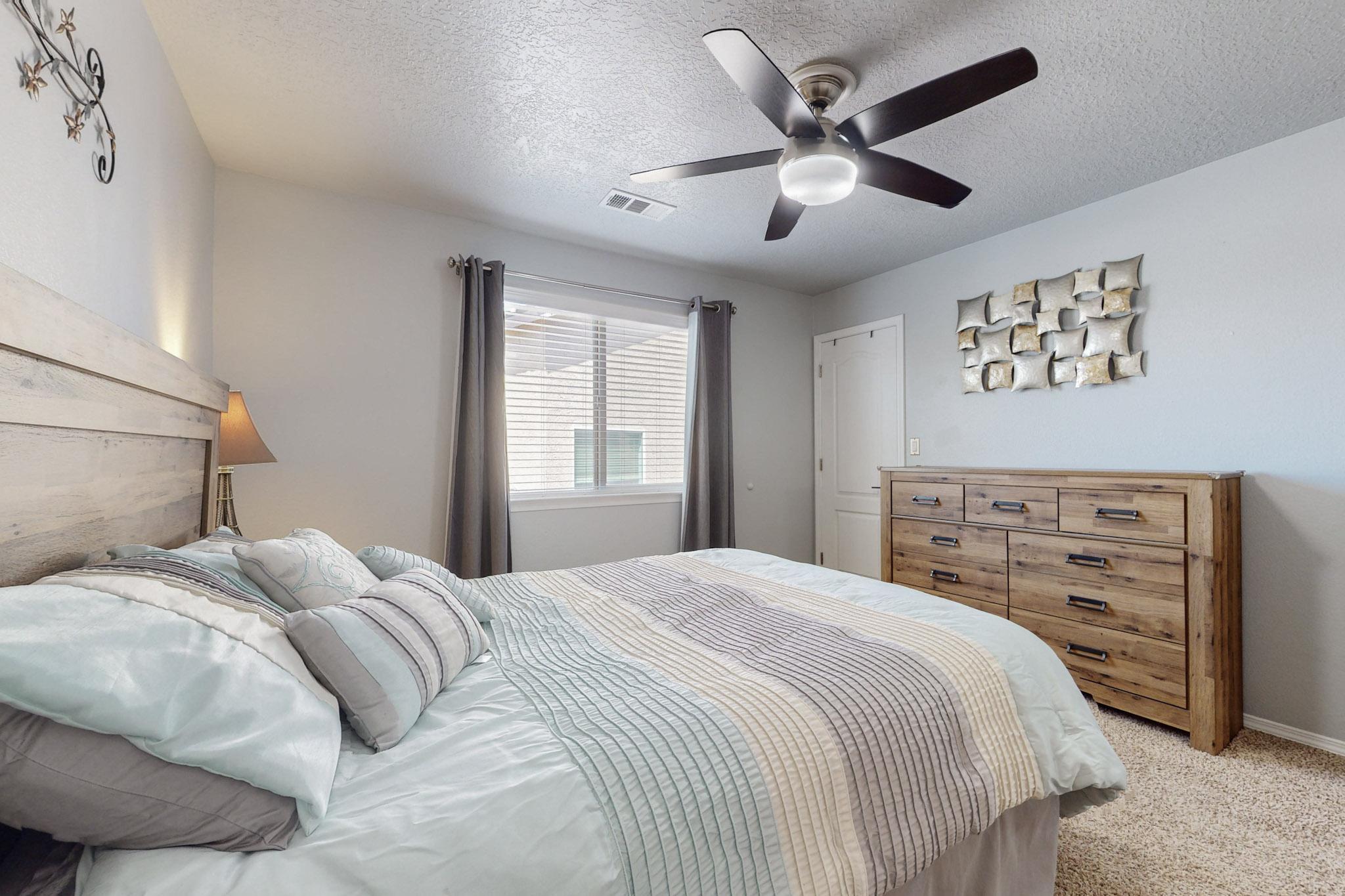 502 Palo Alto Drive NE