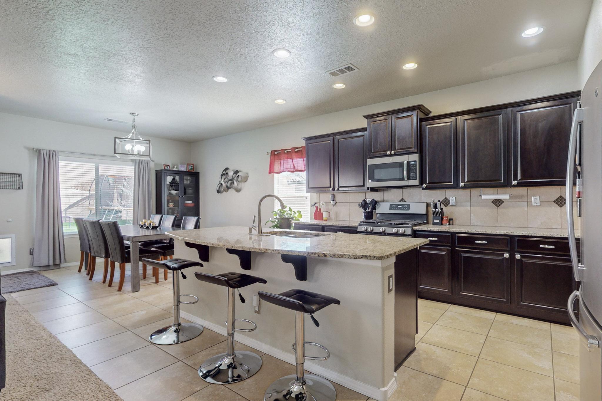 502 Palo Alto Drive NE