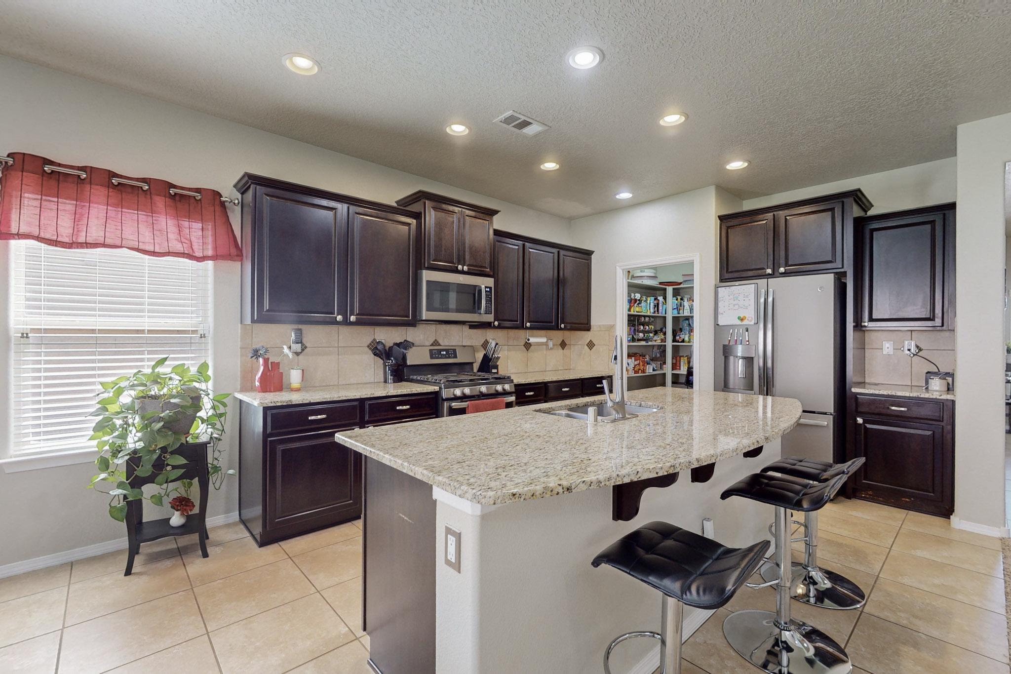 502 Palo Alto Drive NE