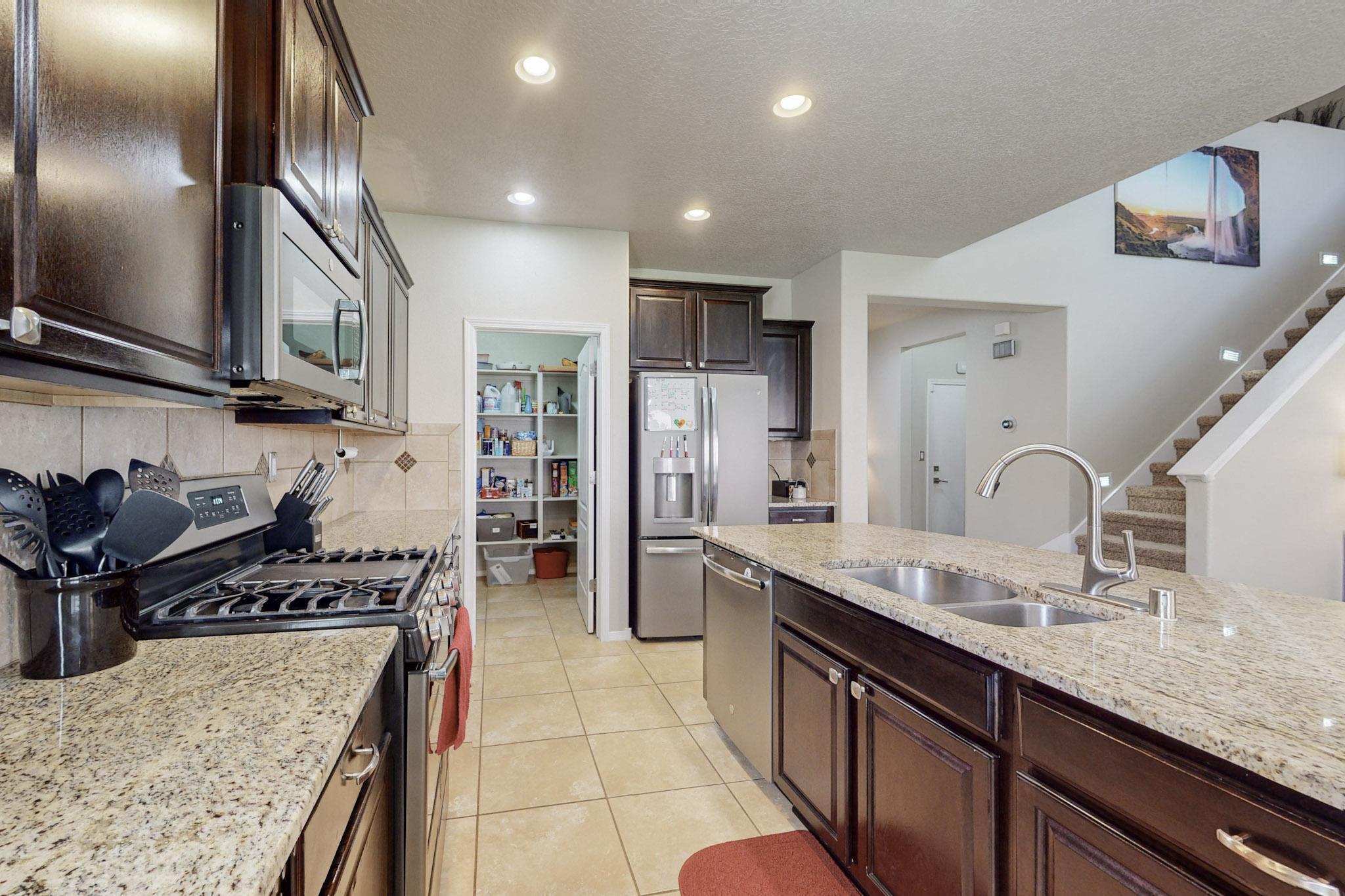 502 Palo Alto Drive NE