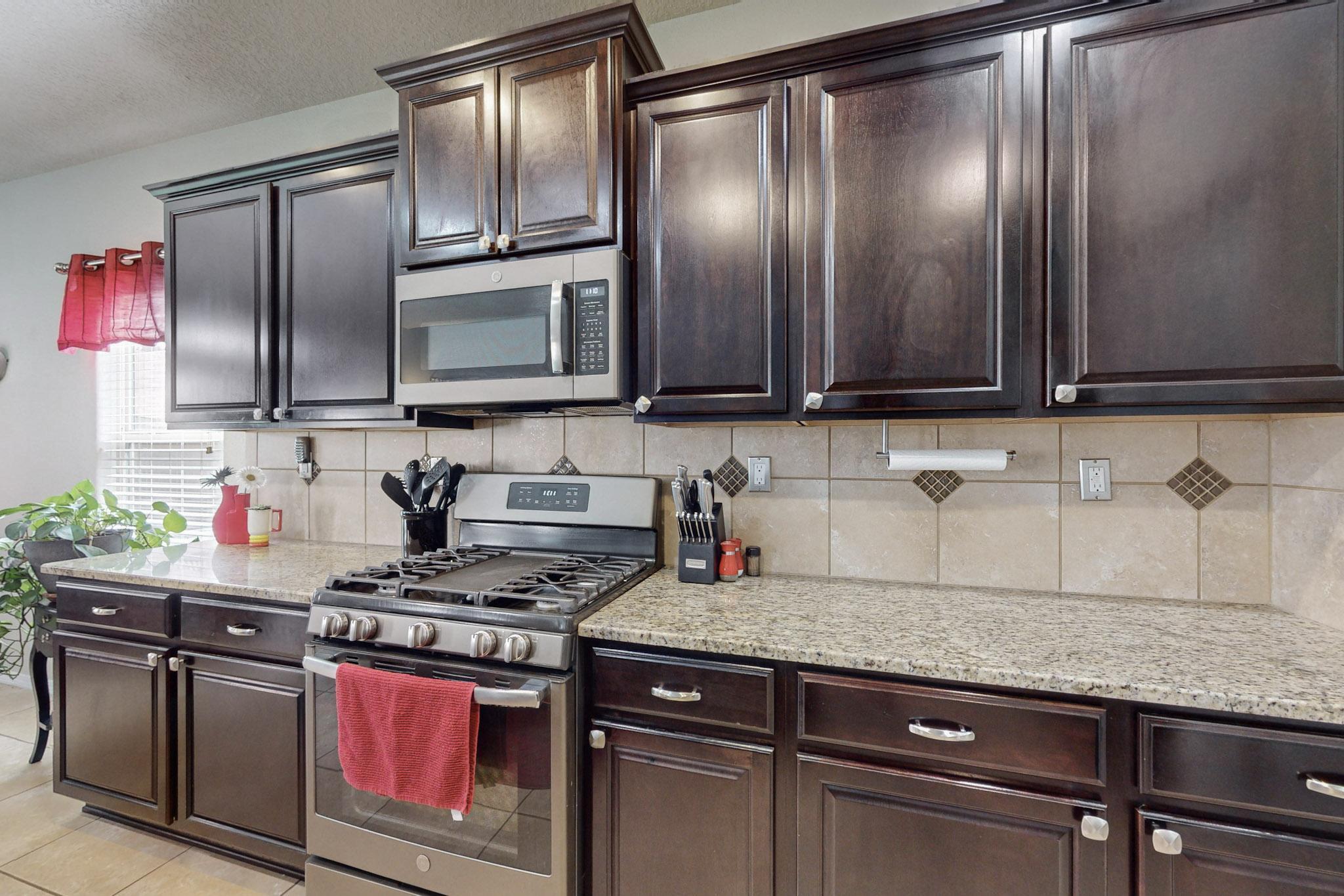 502 Palo Alto Drive NE