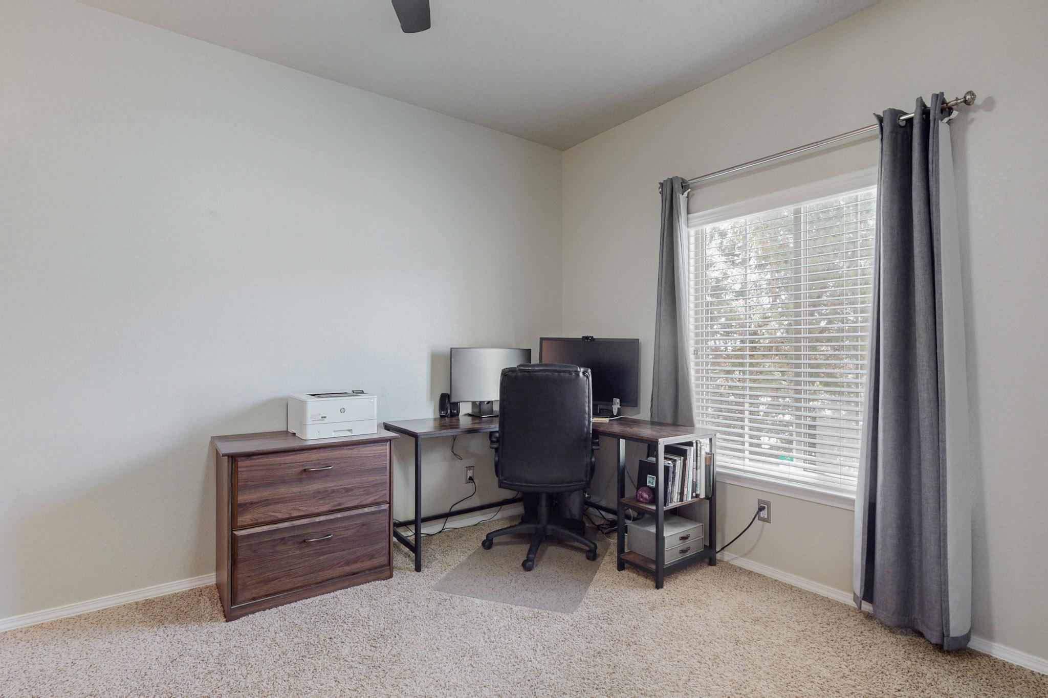 502 Palo Alto Drive NE