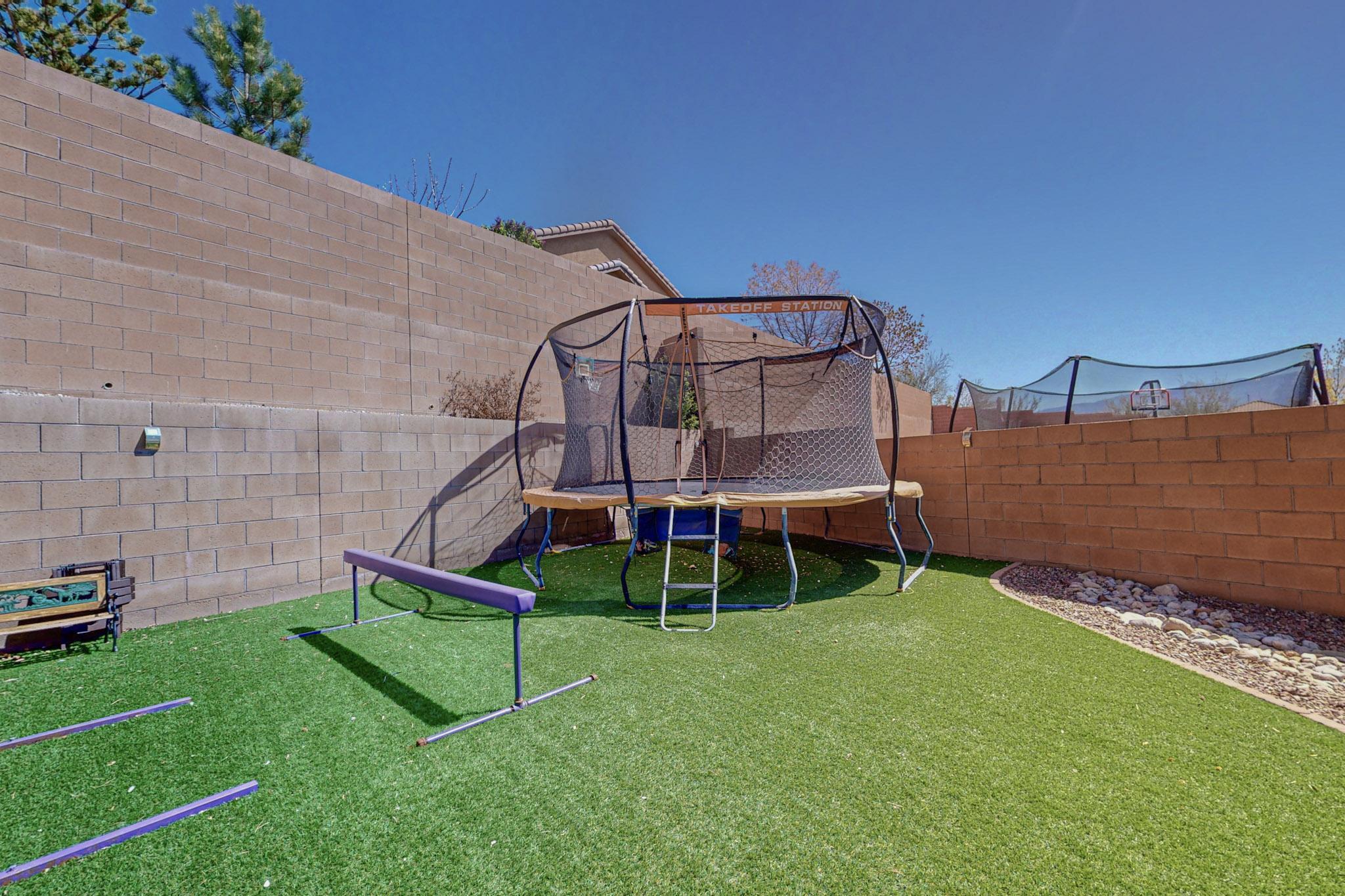 502 Palo Alto Drive NE