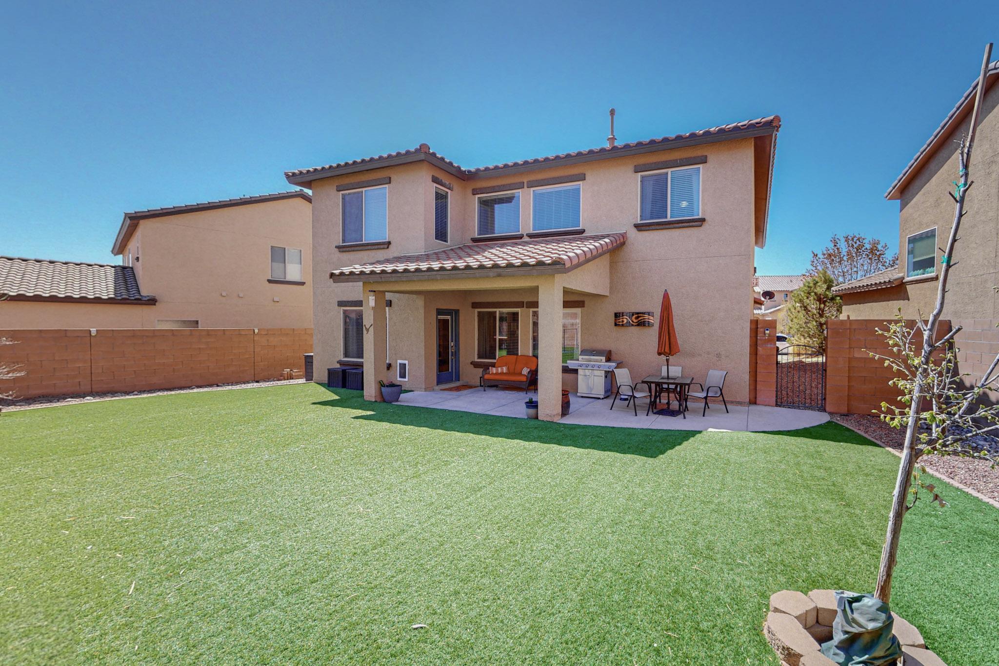 502 Palo Alto Drive NE