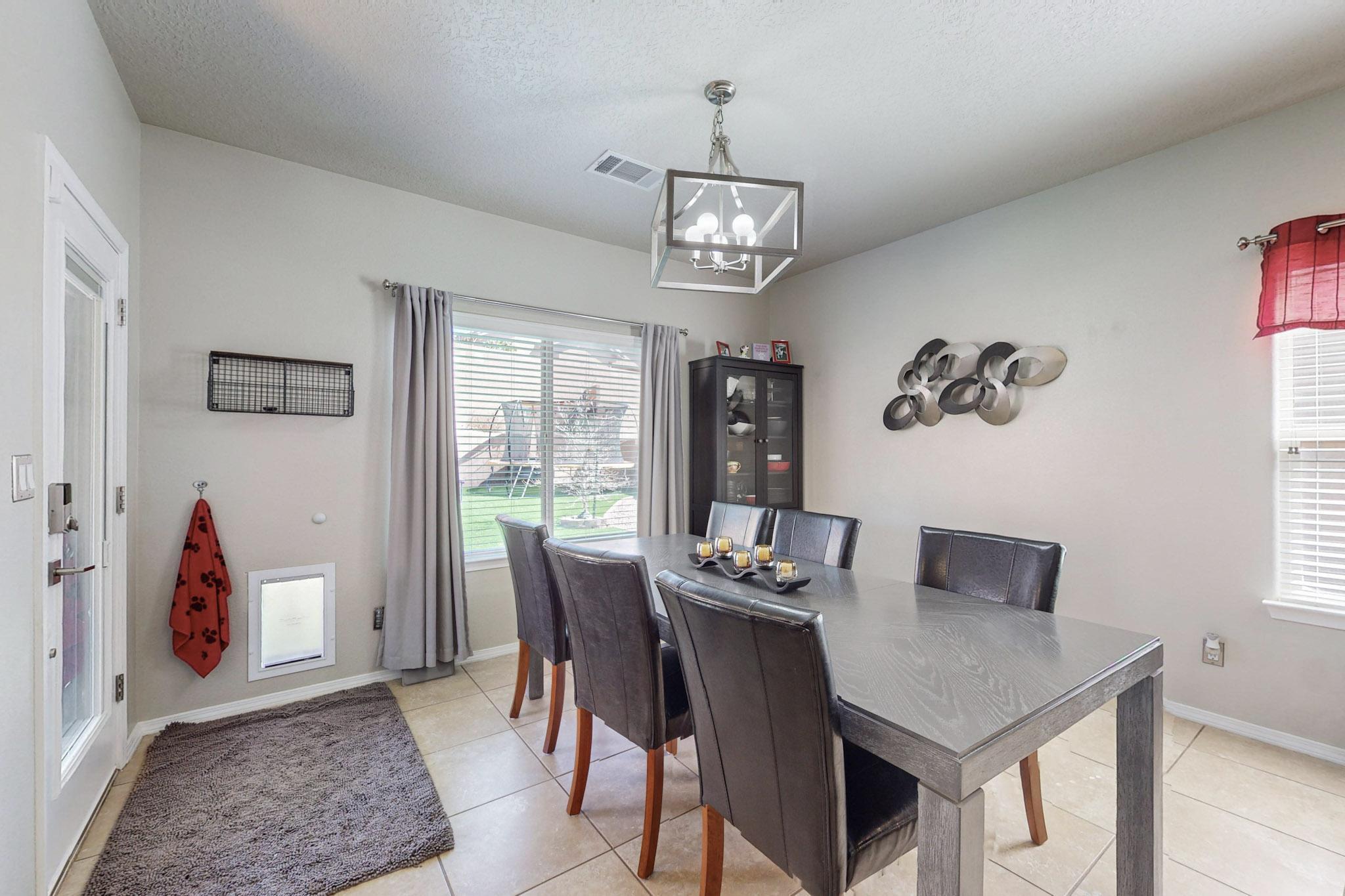 502 Palo Alto Drive NE