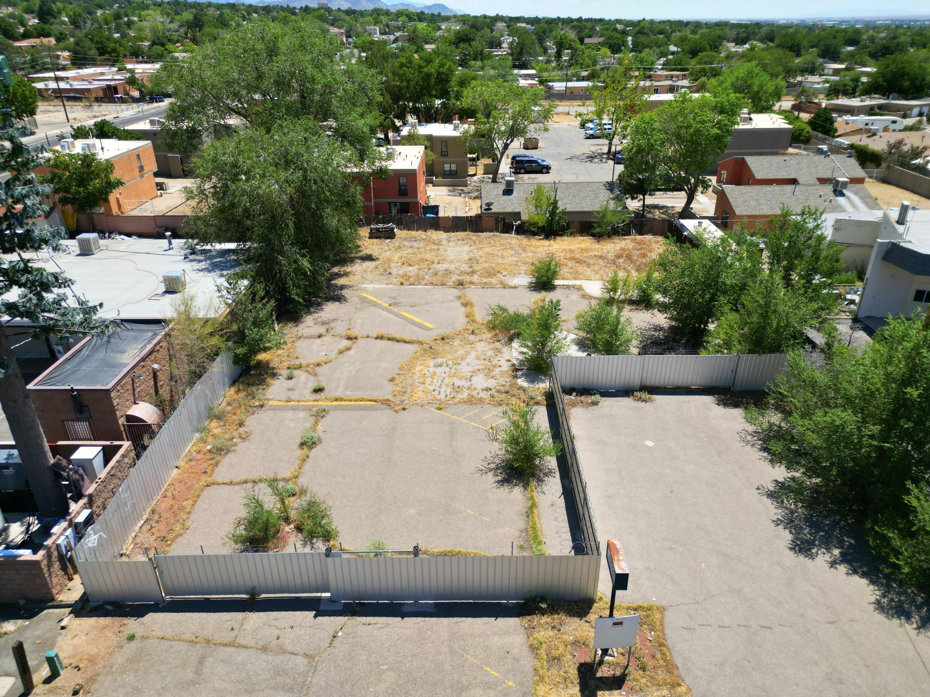 11922 Candelaria Road NE