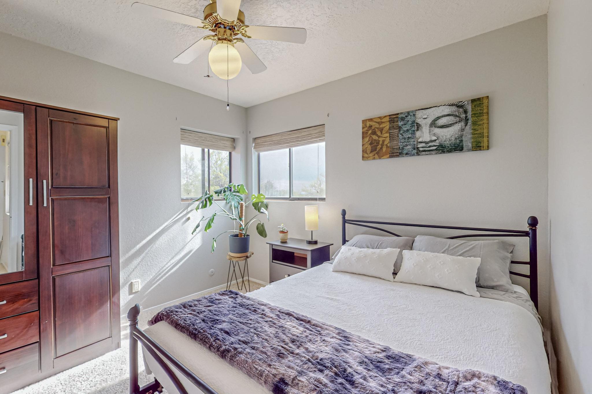 10215 Oso Grande Road NE