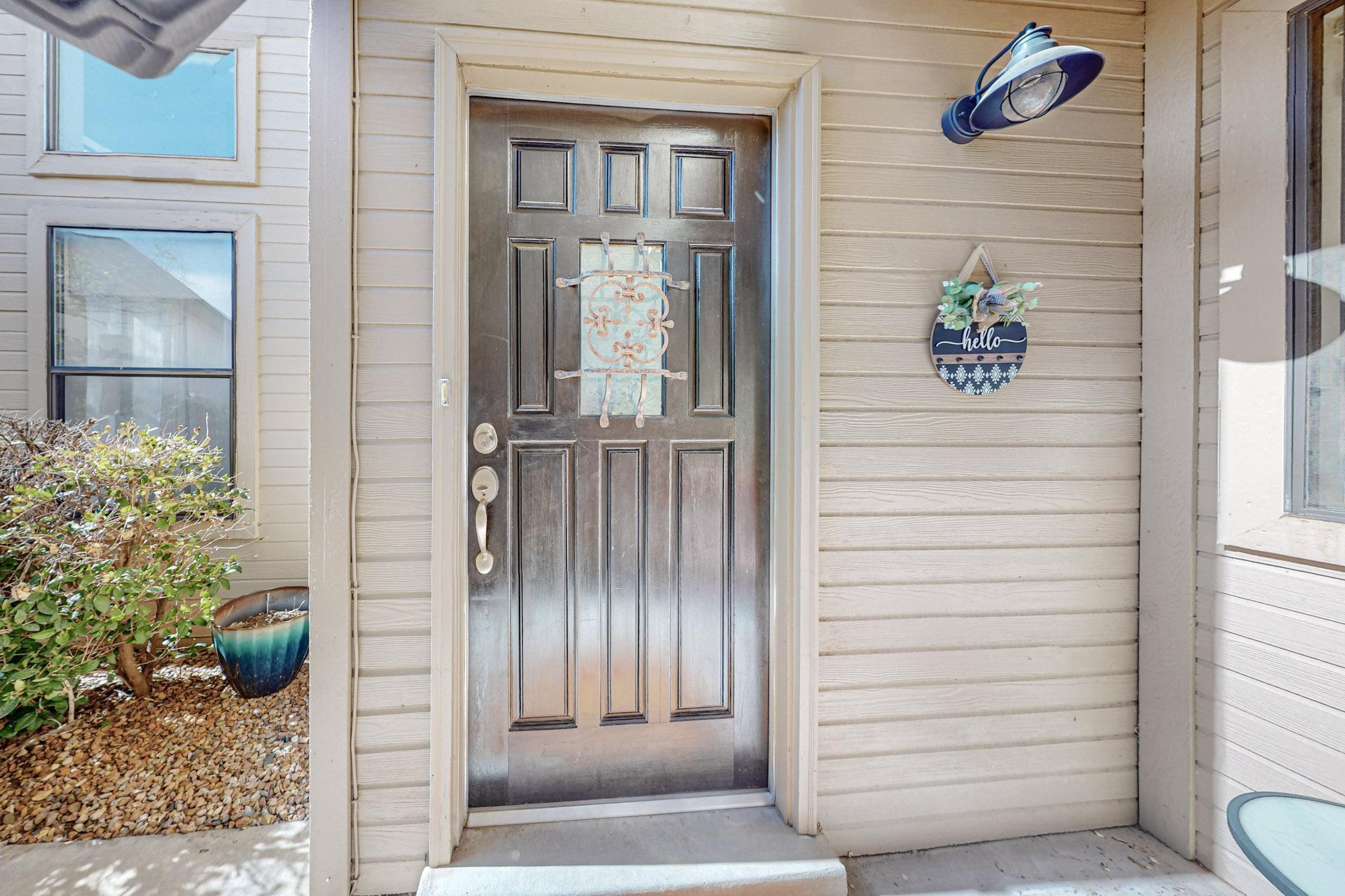 10215 Oso Grande Road NE