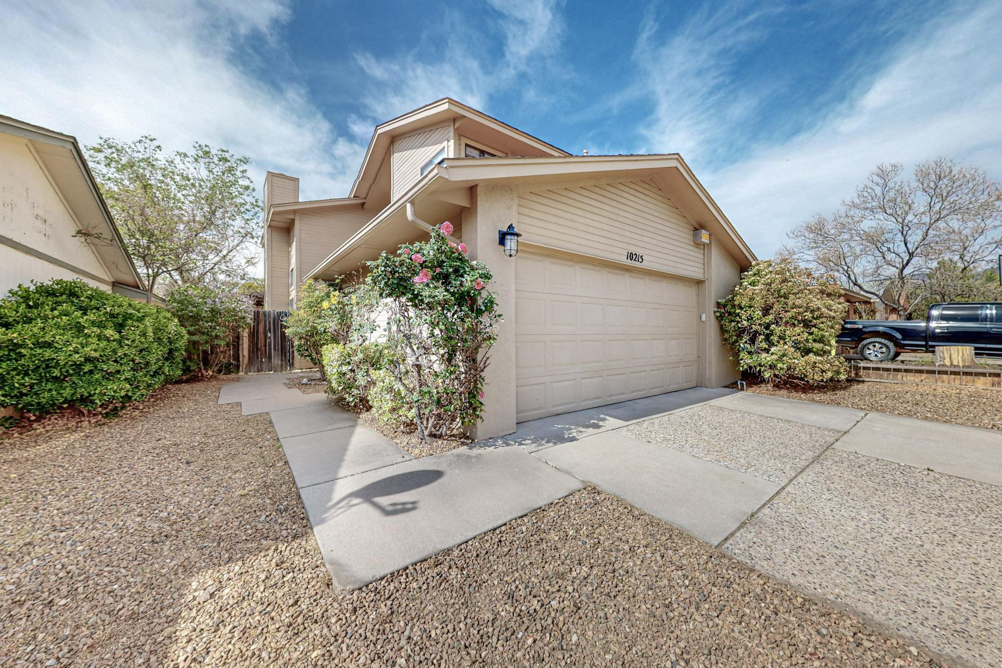 10215 Oso Grande Road NE