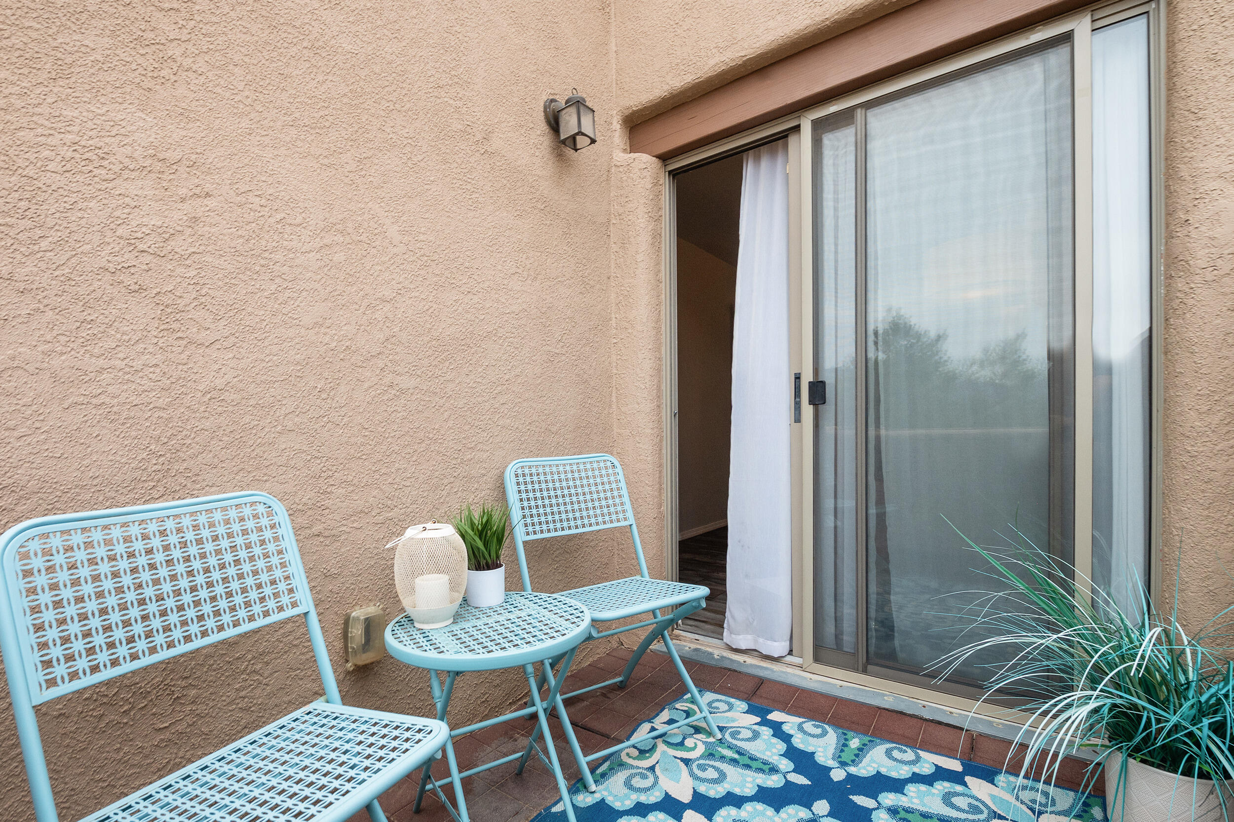 7719 Calle Paraiso NE