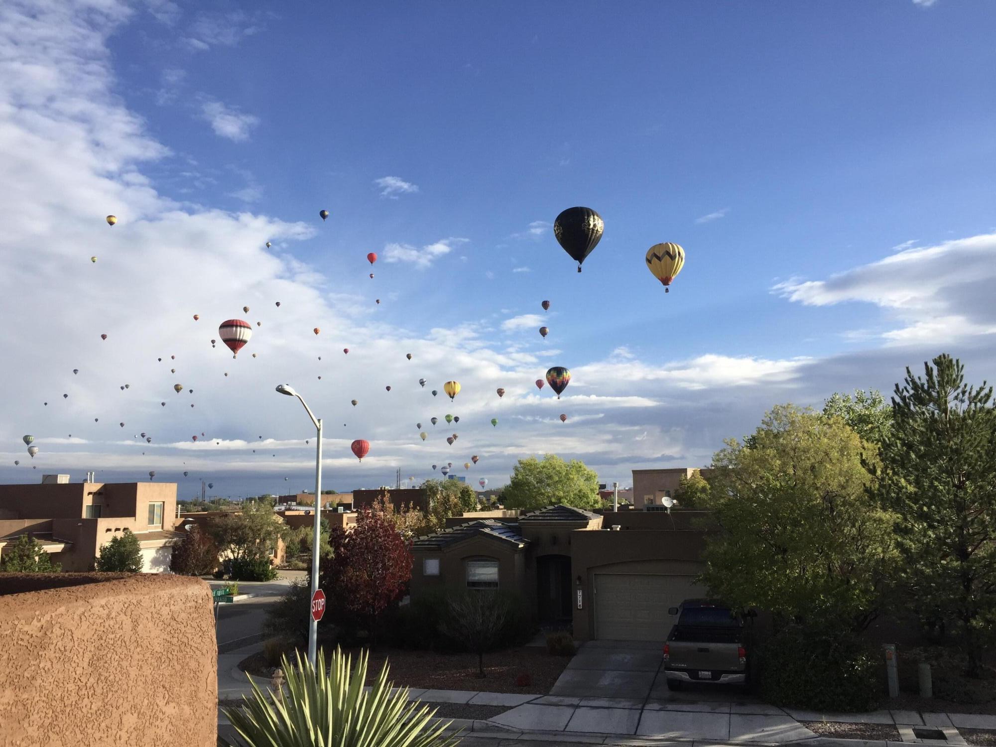 7719 Calle Paraiso NE