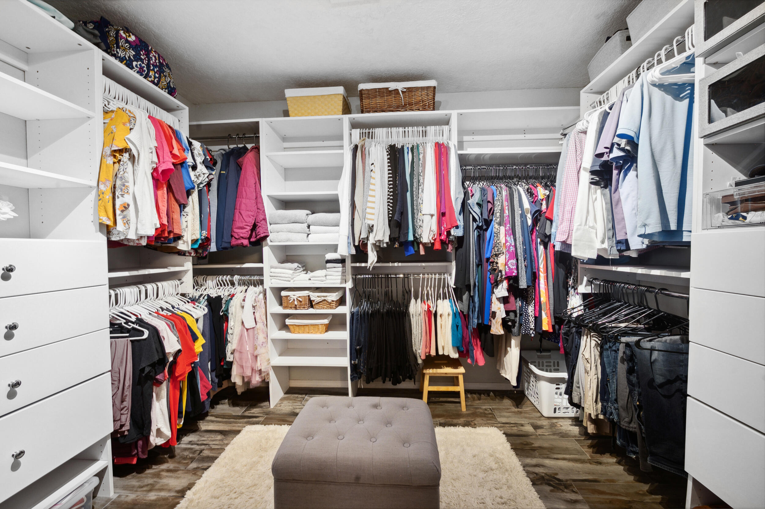 7719 Calle Paraiso NE