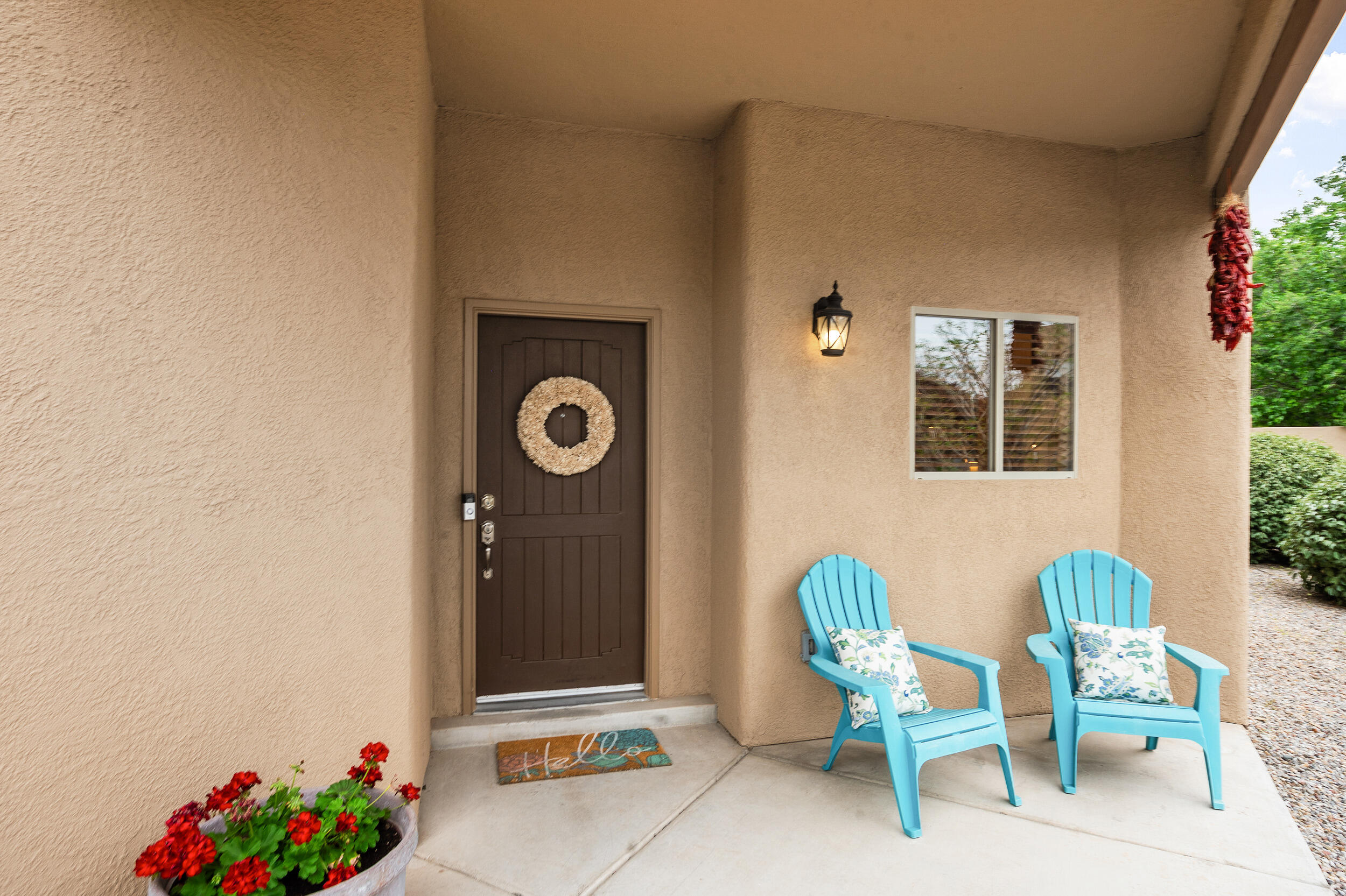 7719 Calle Paraiso NE