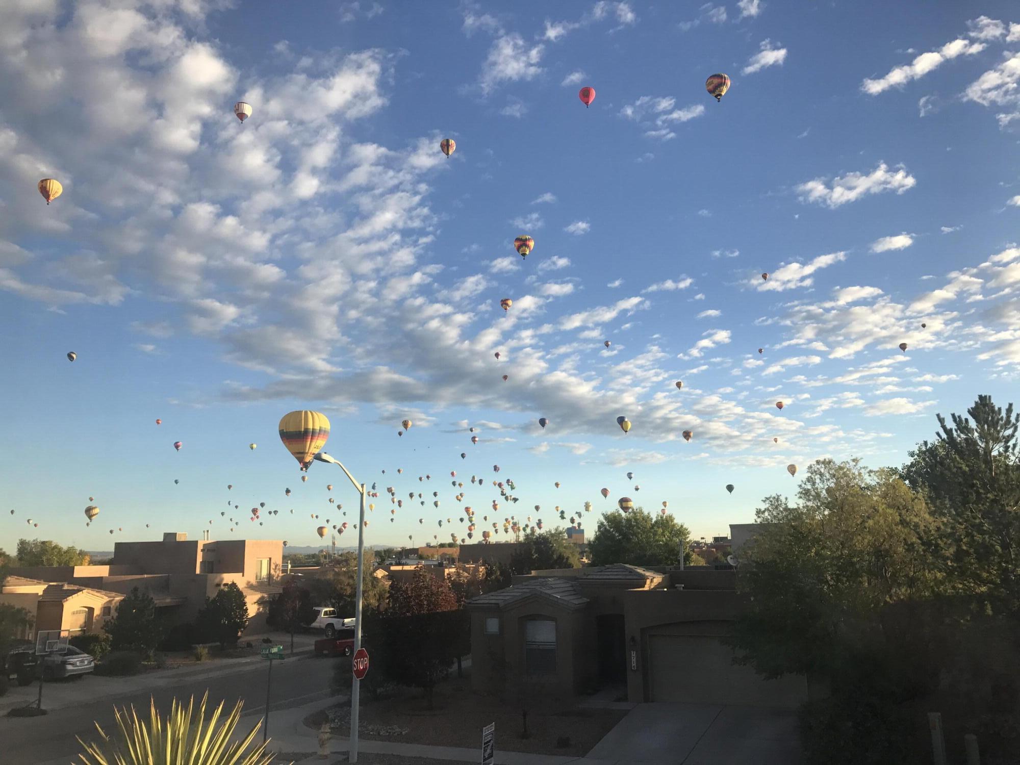 7719 Calle Paraiso NE