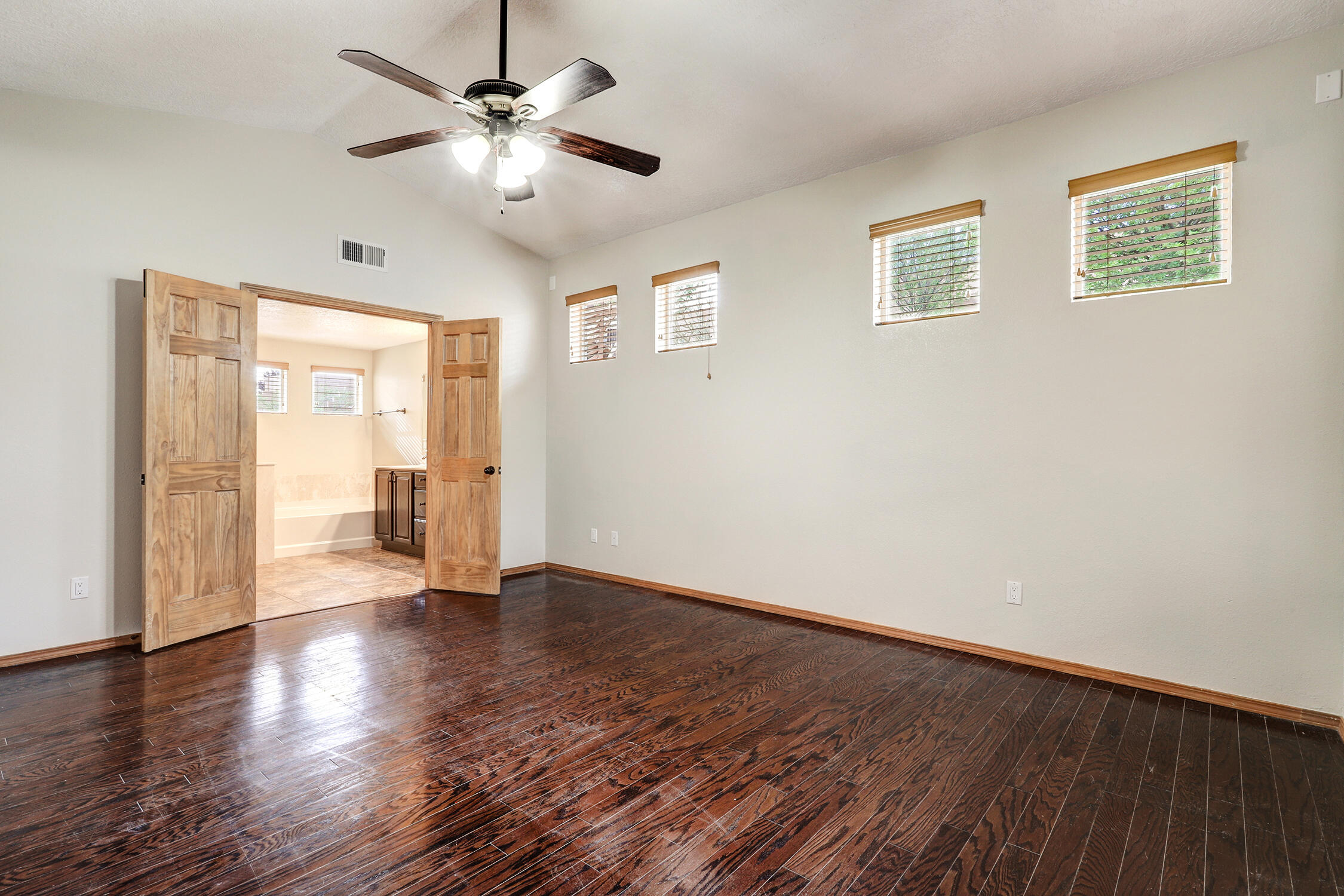 6505 Jazmin Place NW