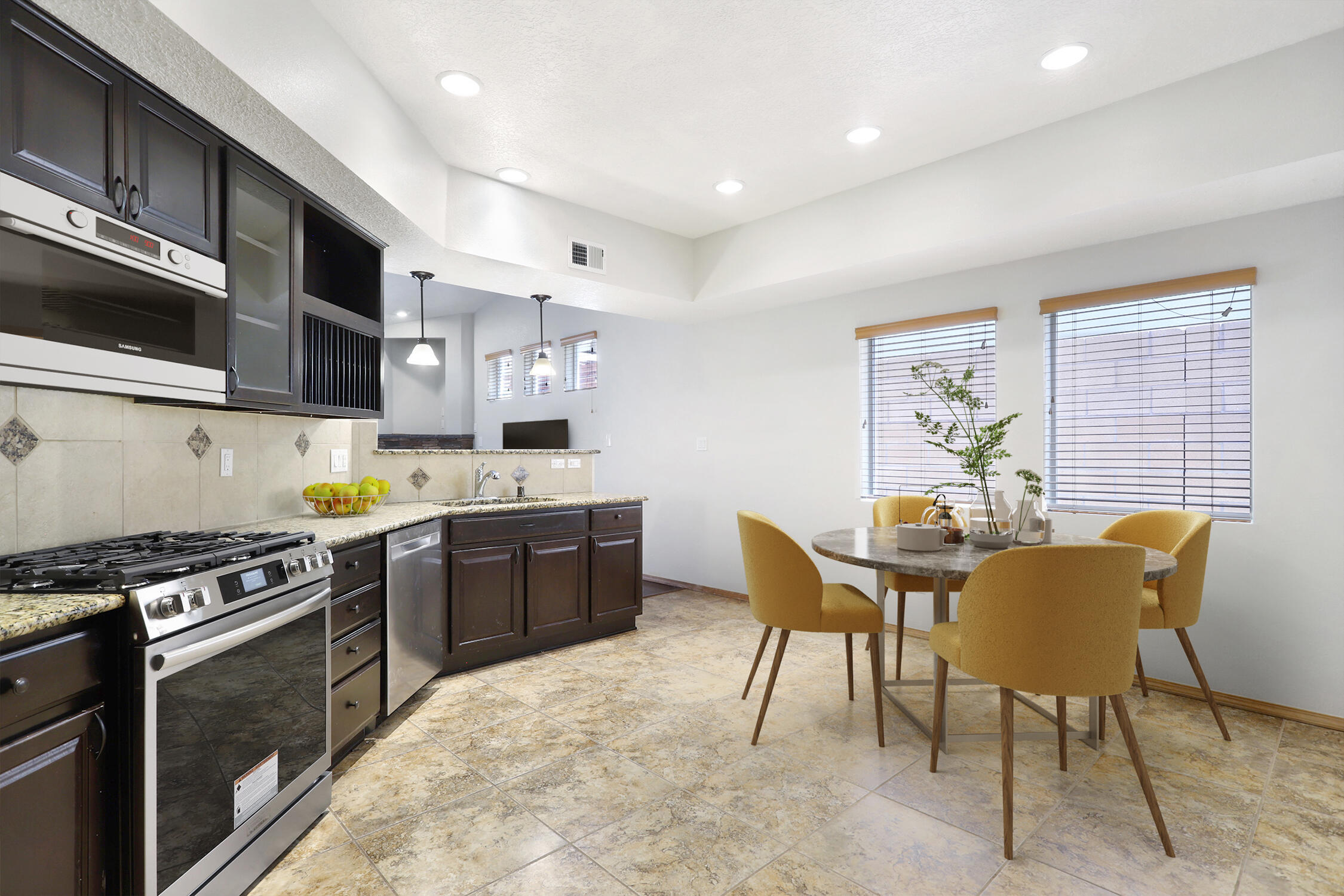 6505 Jazmin Place NW