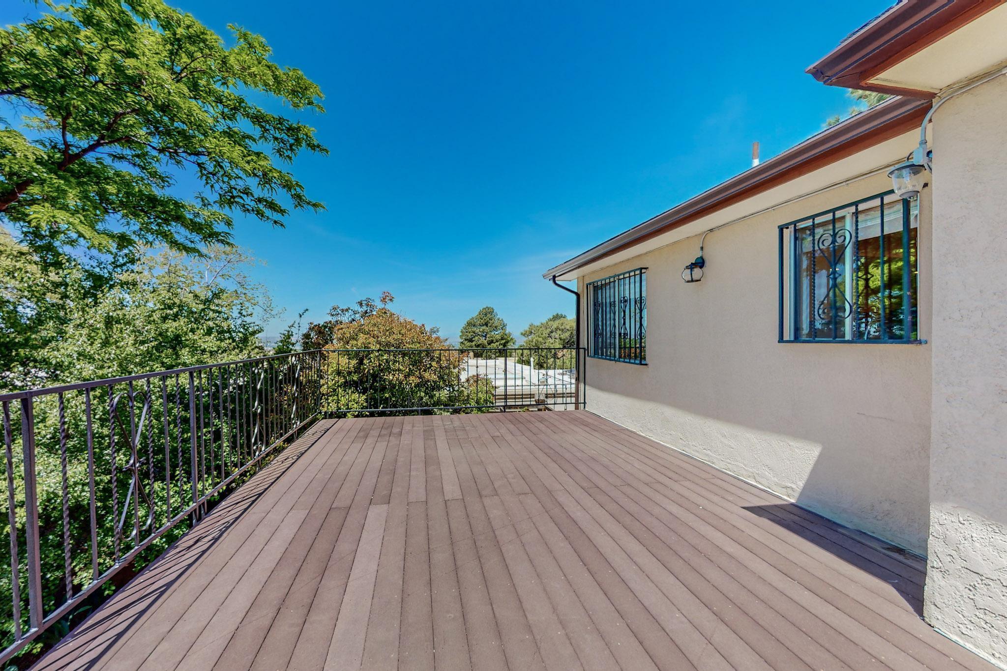 13012 Gray Hills Road NE