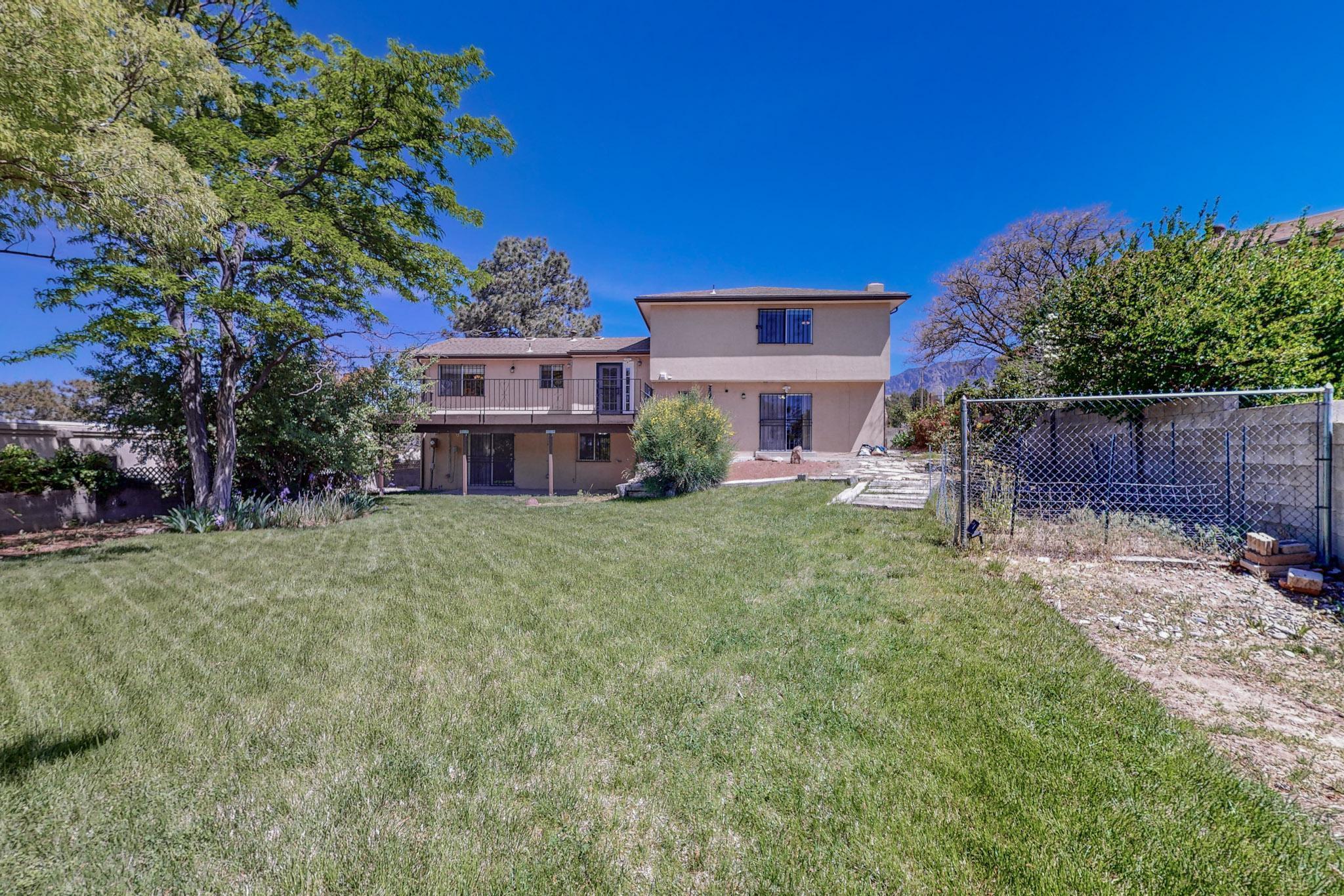 13012 Gray Hills Road NE