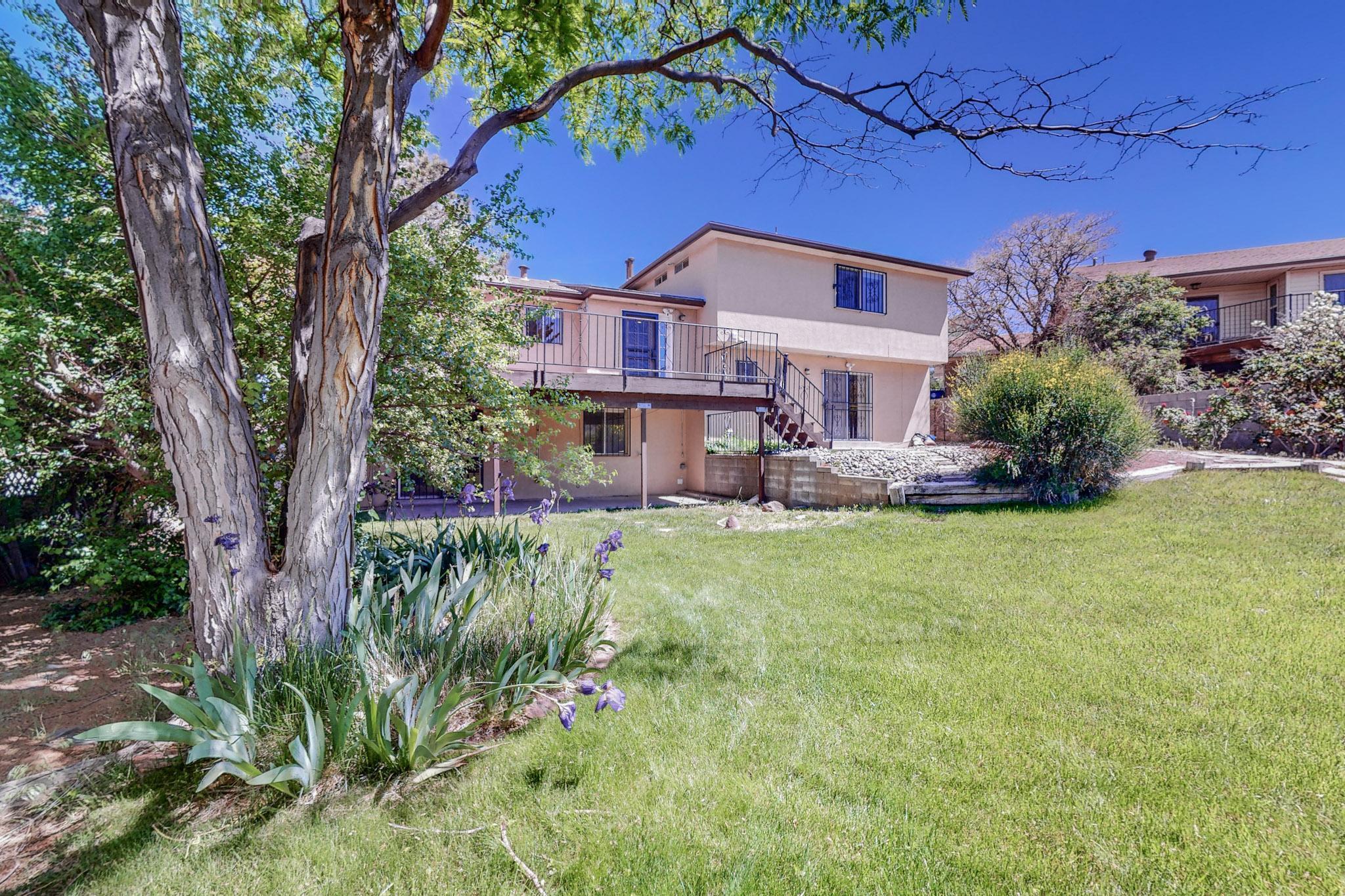 13012 Gray Hills Road NE