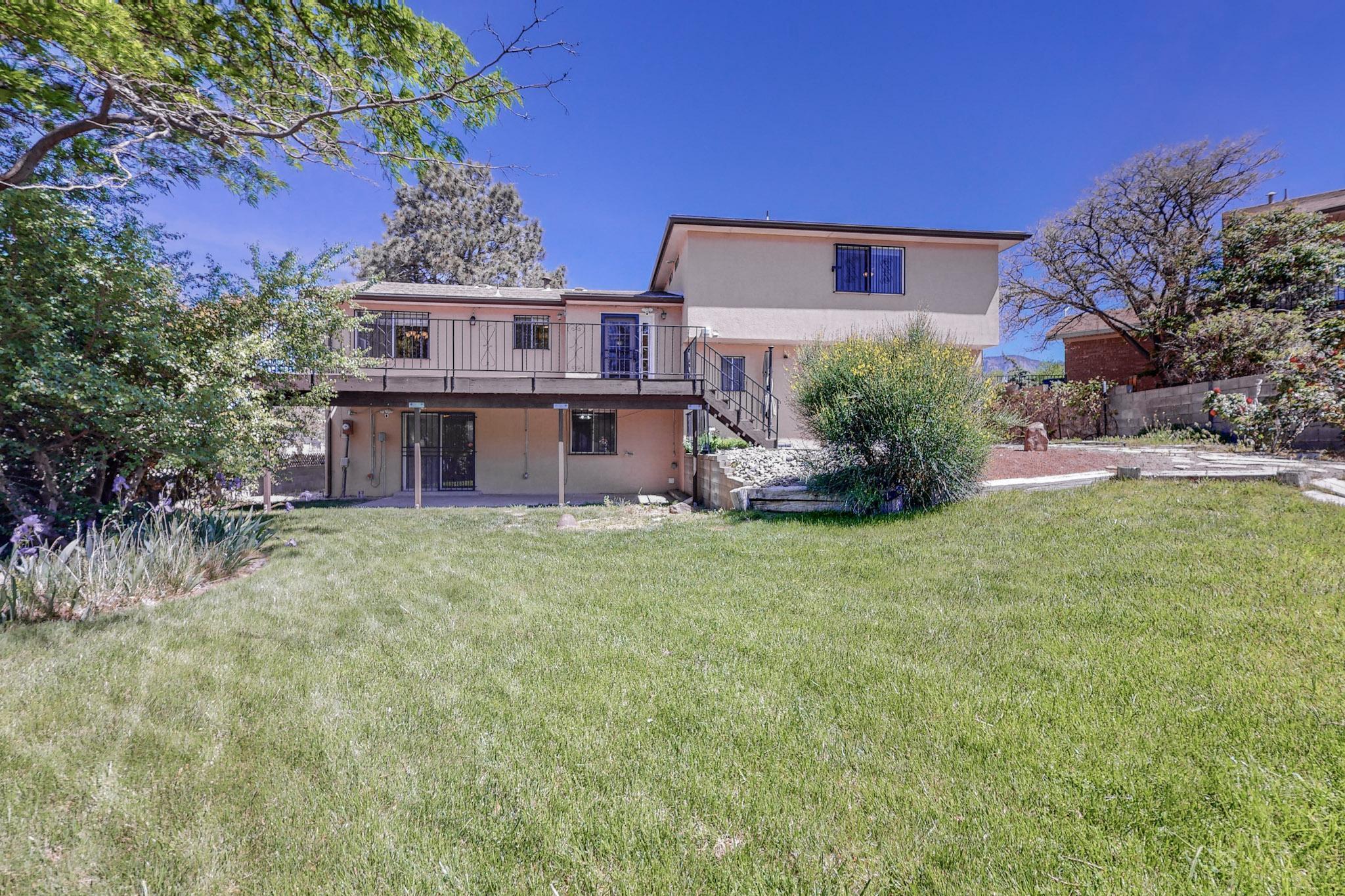 13012 Gray Hills Road NE