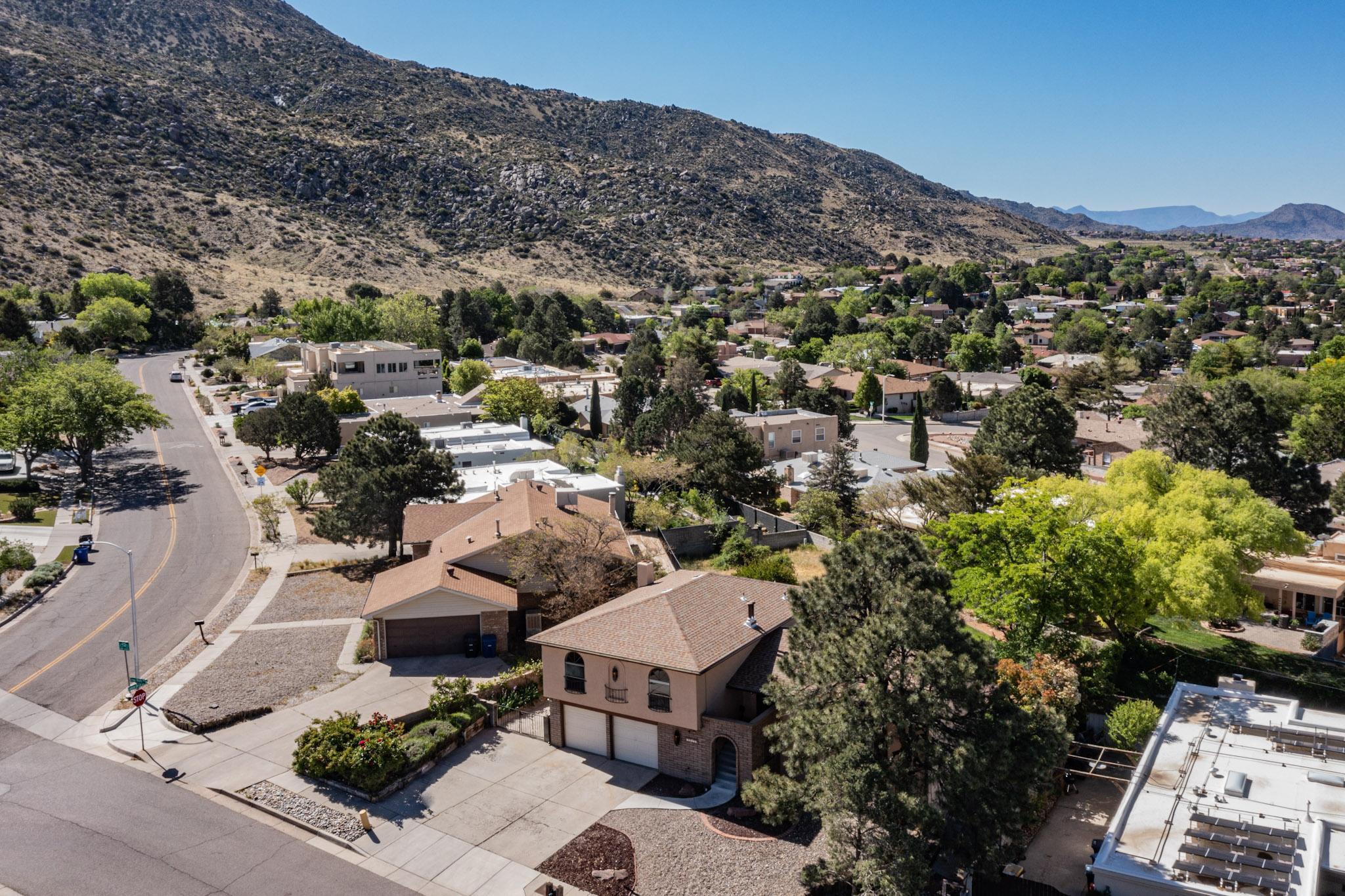 13012 Gray Hills Road NE