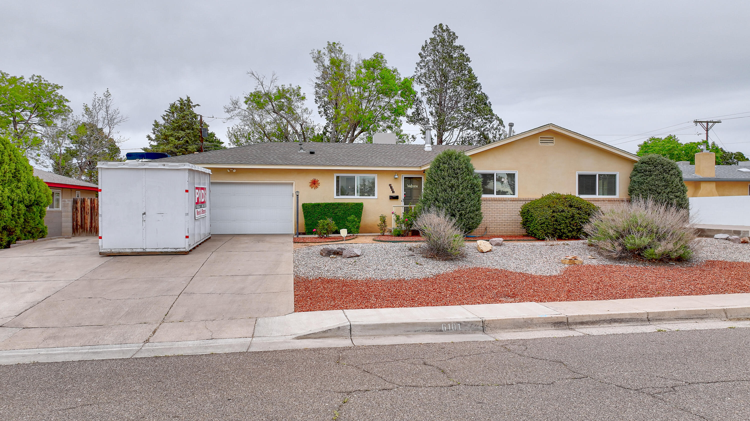 6101 Rogers Avenue NE