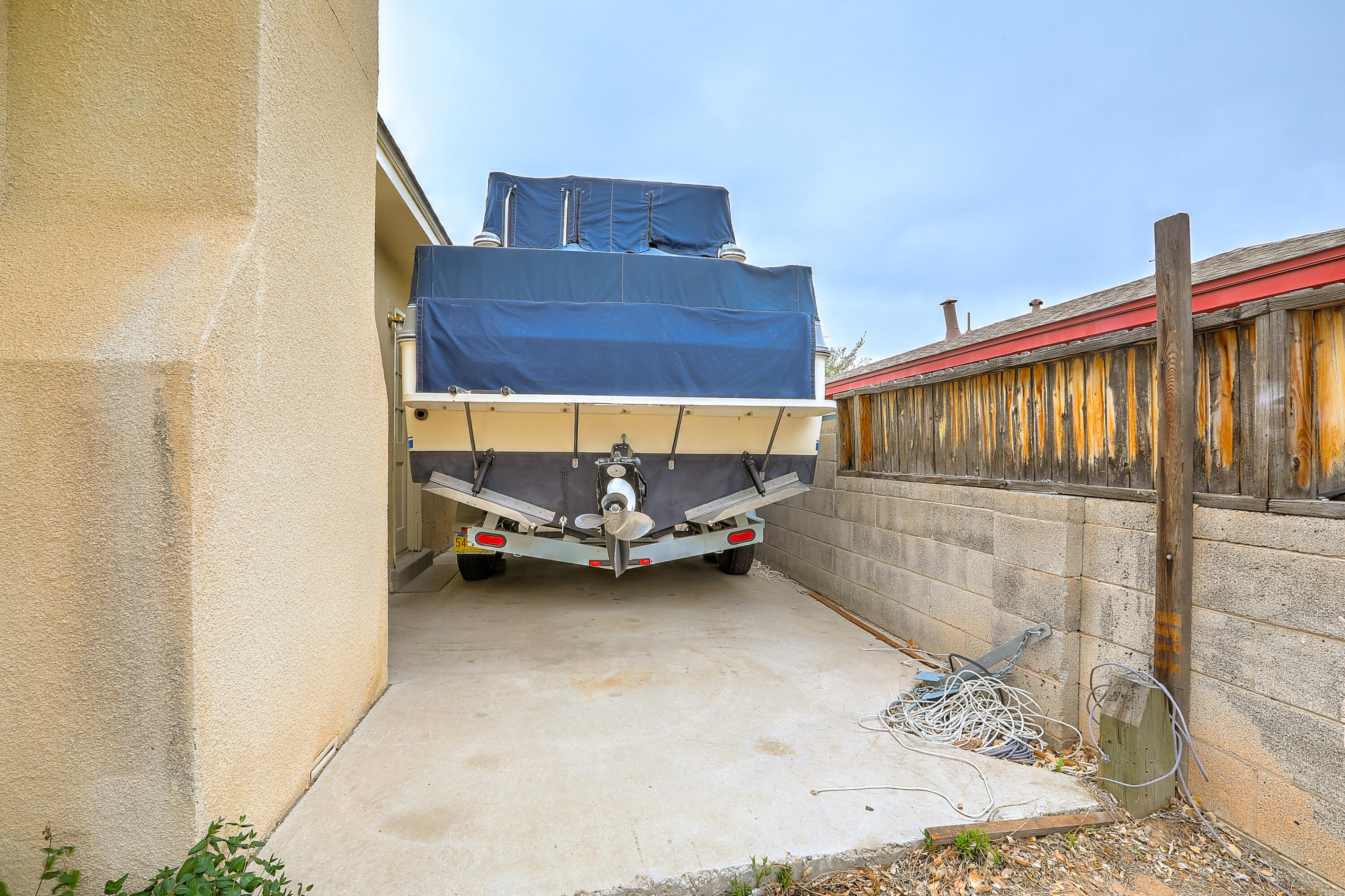 6101 Rogers Avenue NE