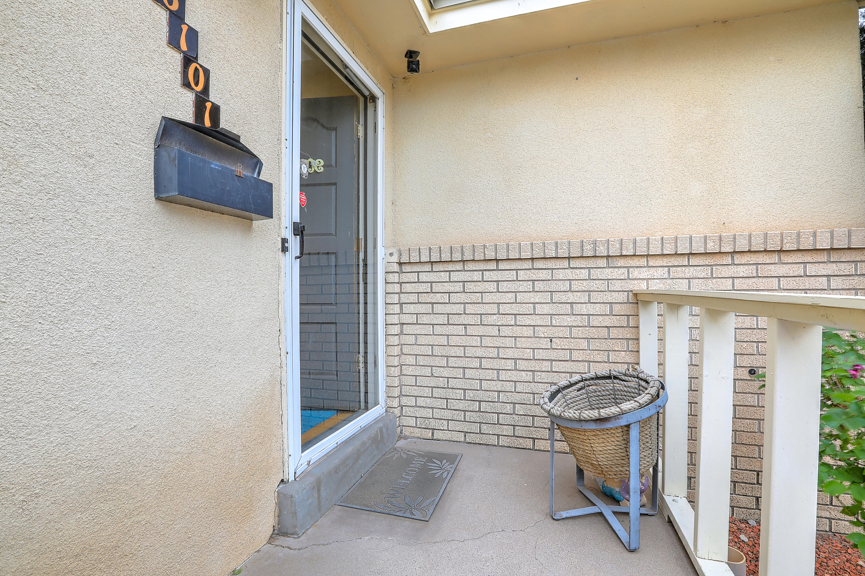 6101 Rogers Avenue NE