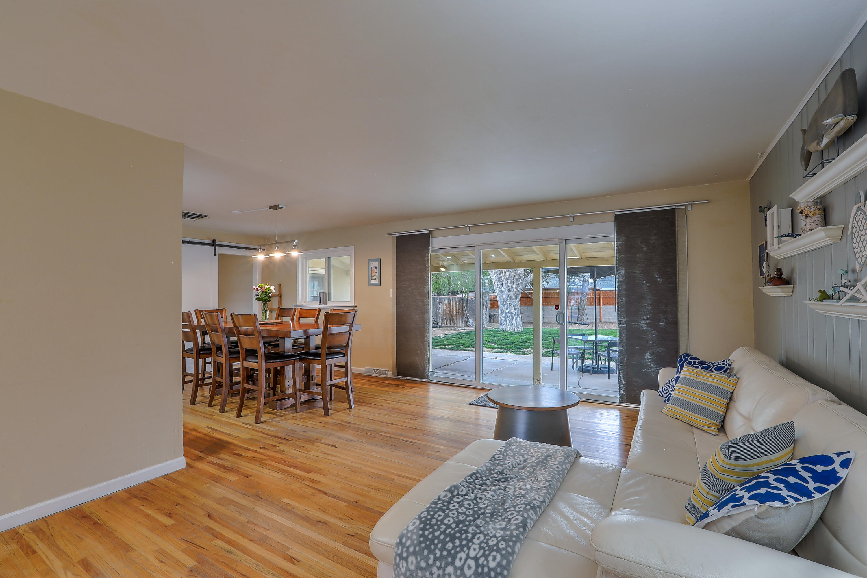 6101 Rogers Avenue NE