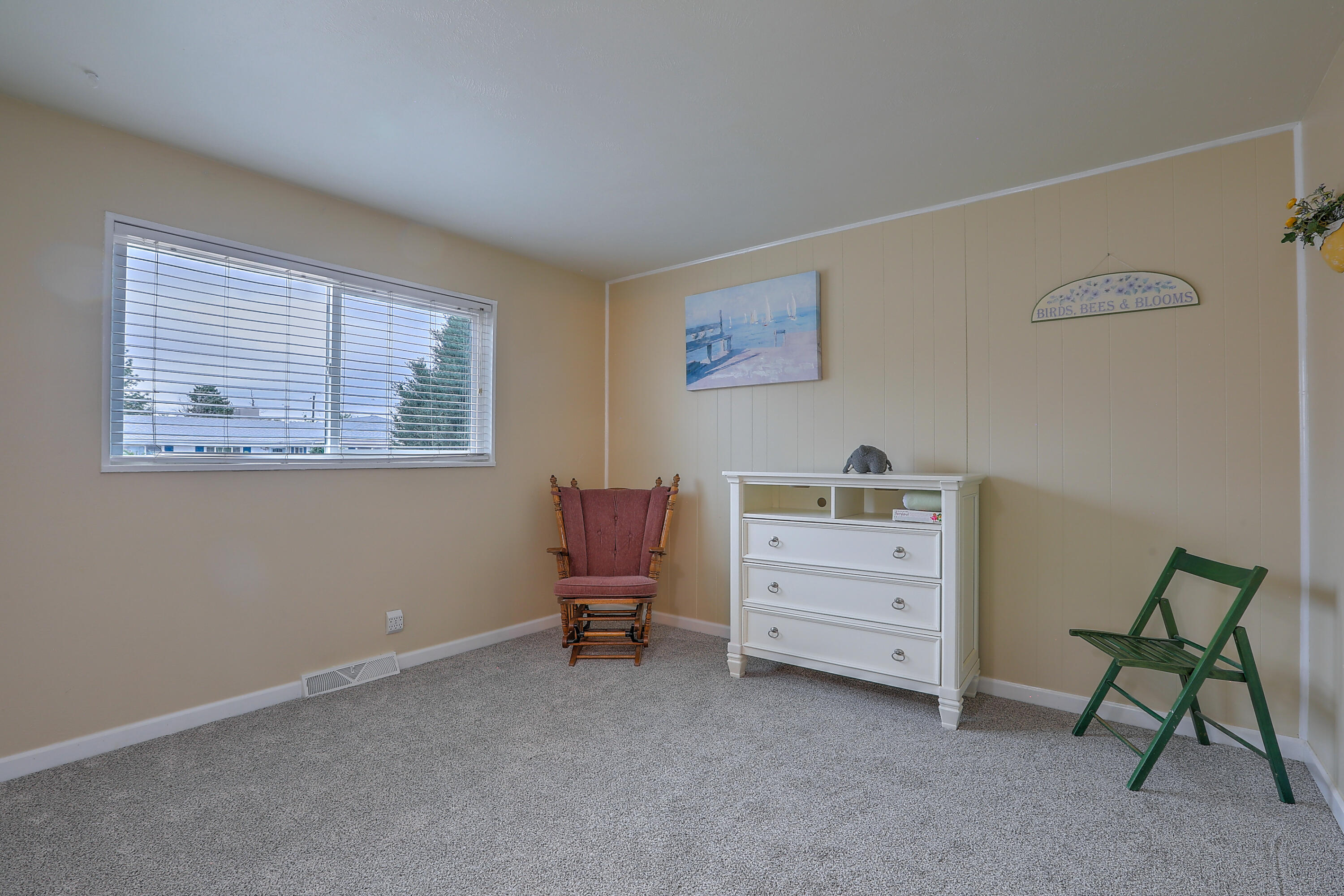 6101 Rogers Avenue NE