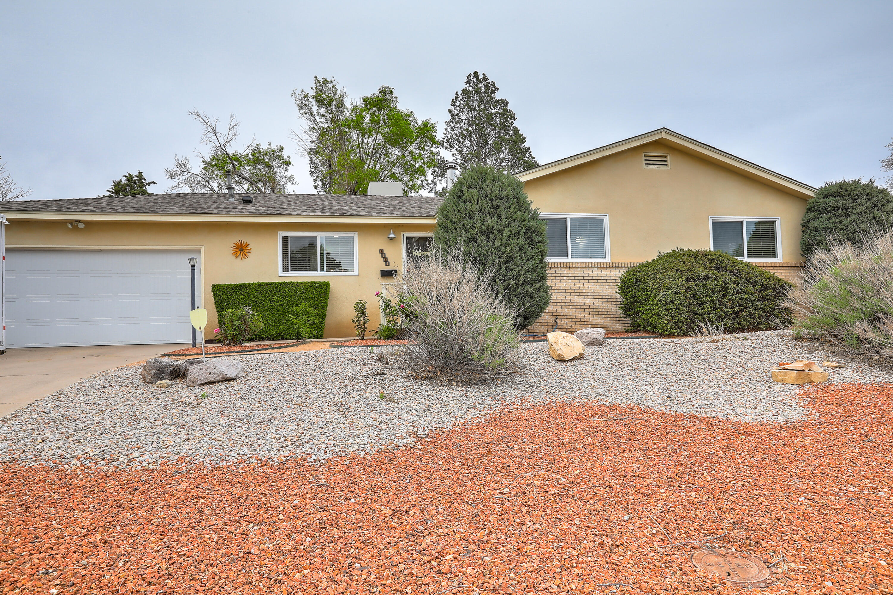 6101 Rogers Avenue NE