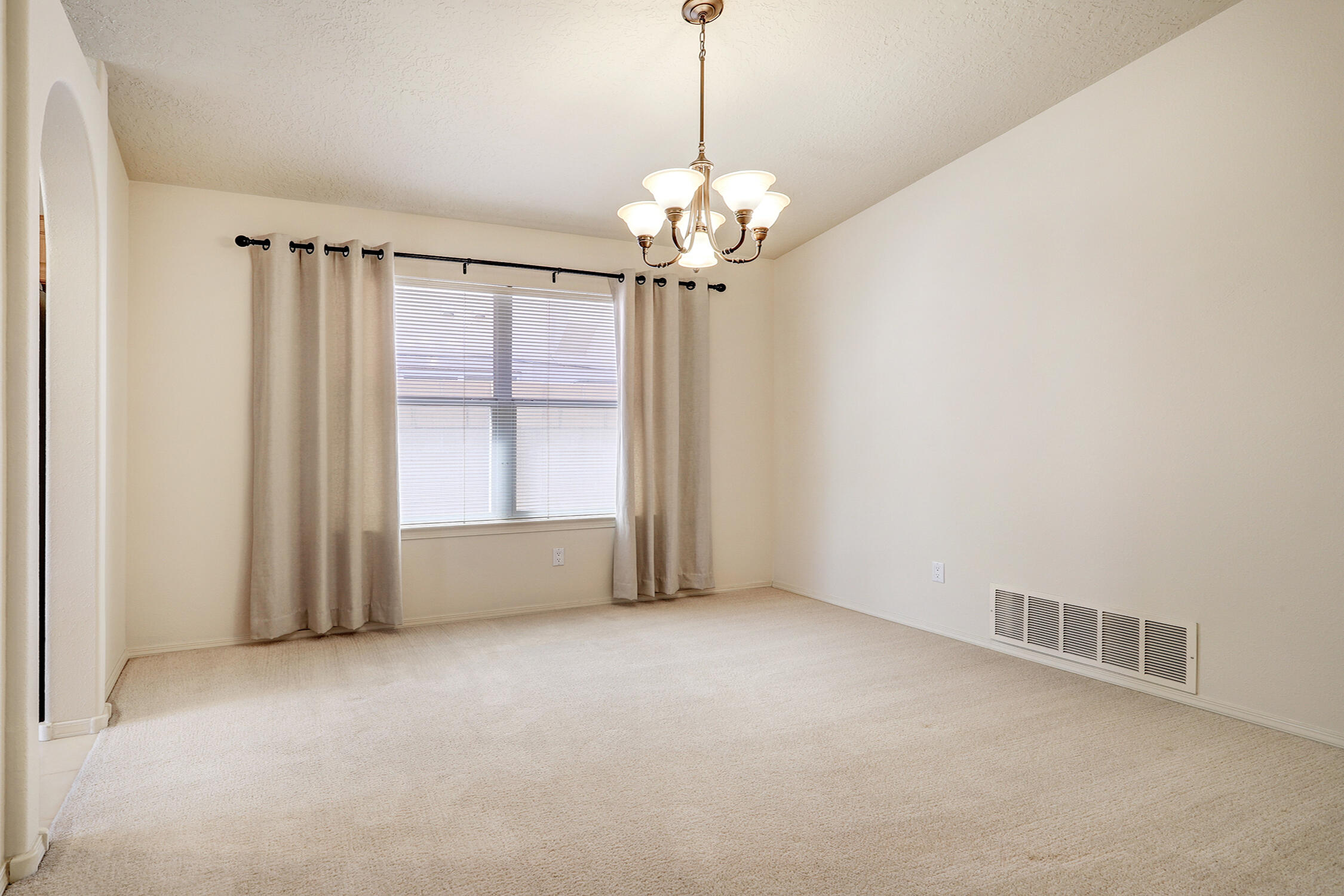 9216 Cactus Trail Road NW