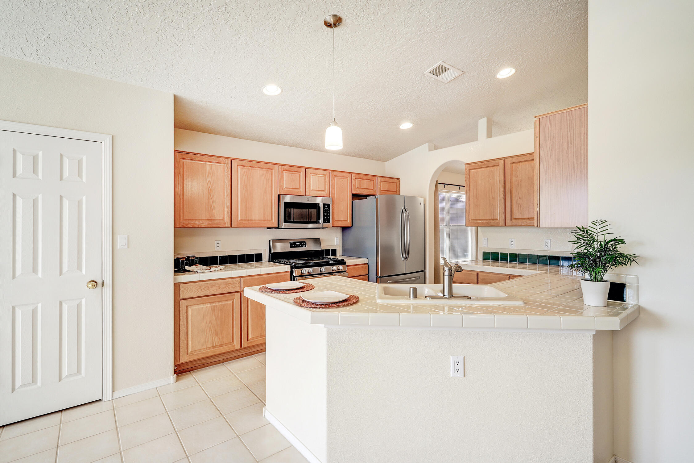 9216 Cactus Trail Road NW