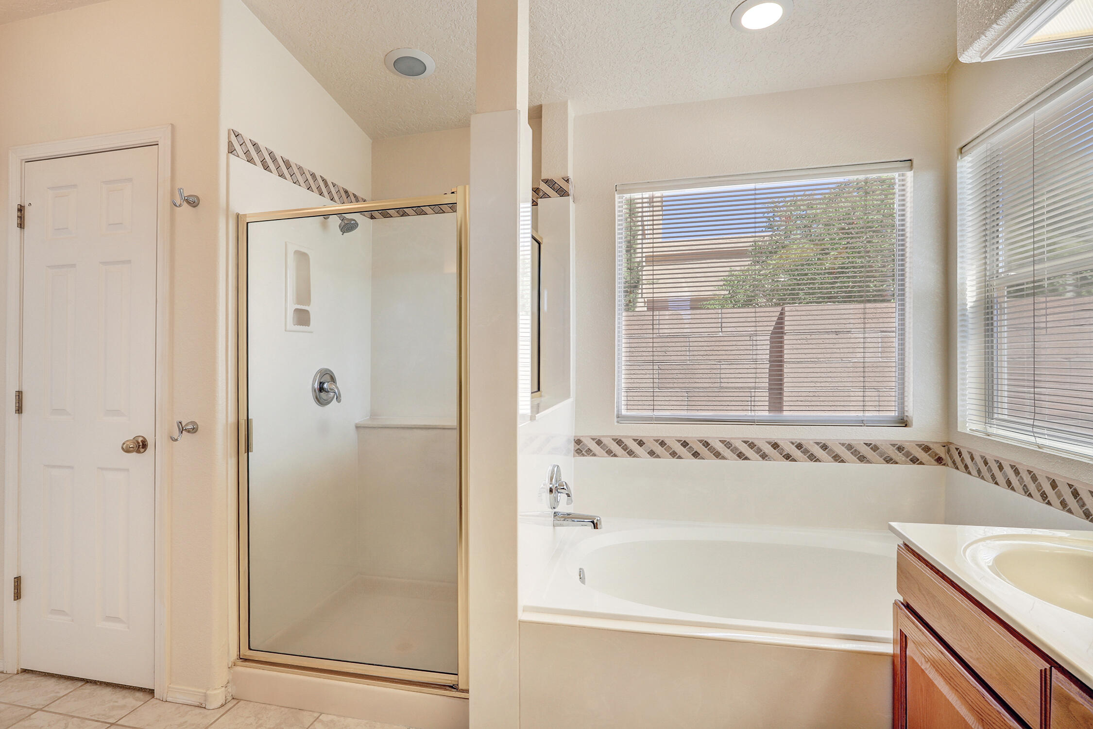 9216 Cactus Trail Road NW