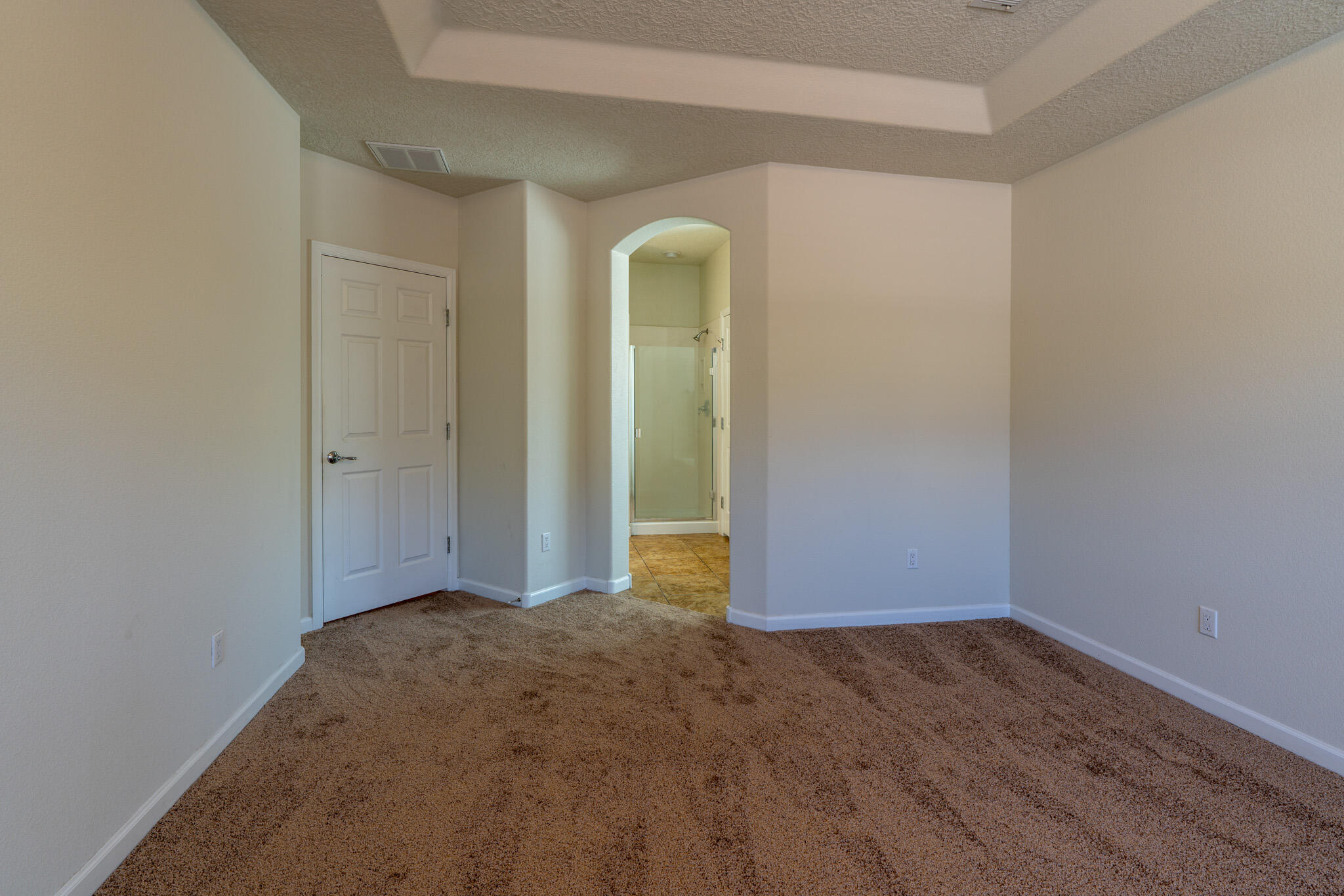 3520 North Pole Loop NE