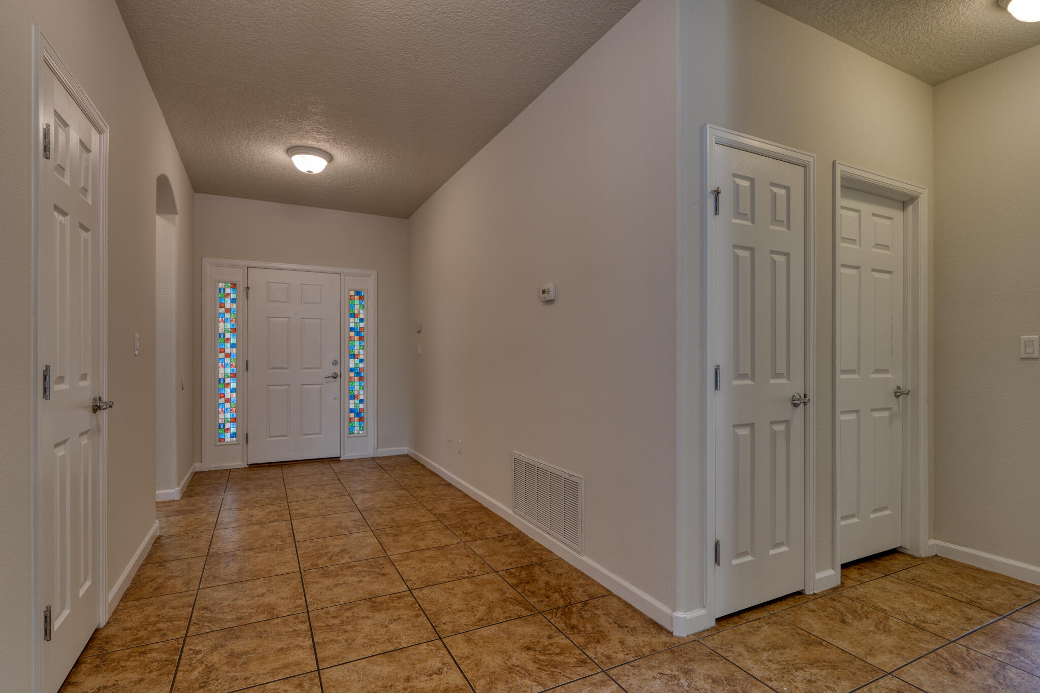 3520 North Pole Loop NE