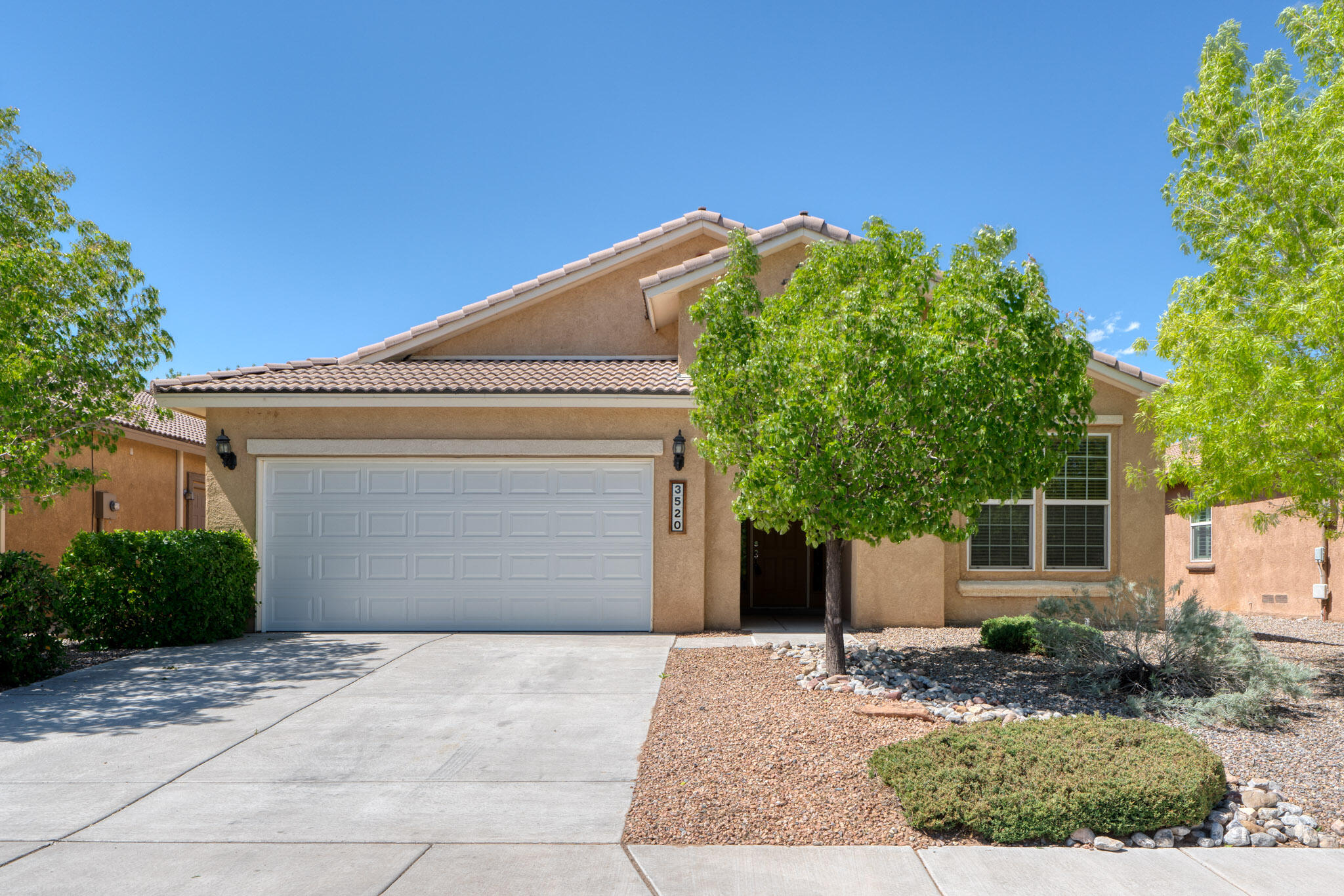 3520 North Pole Loop NE