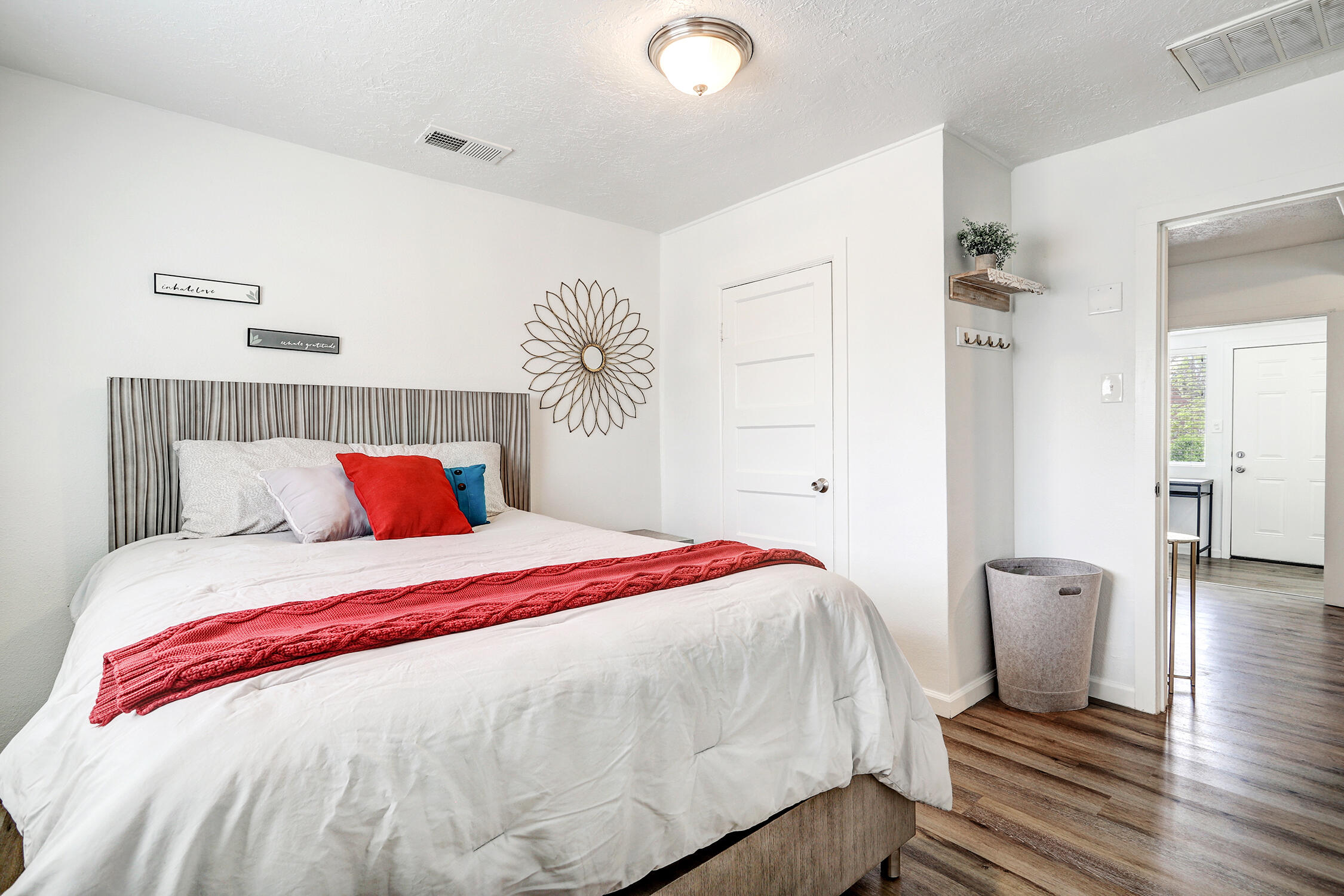 320 Cornell Drive SE