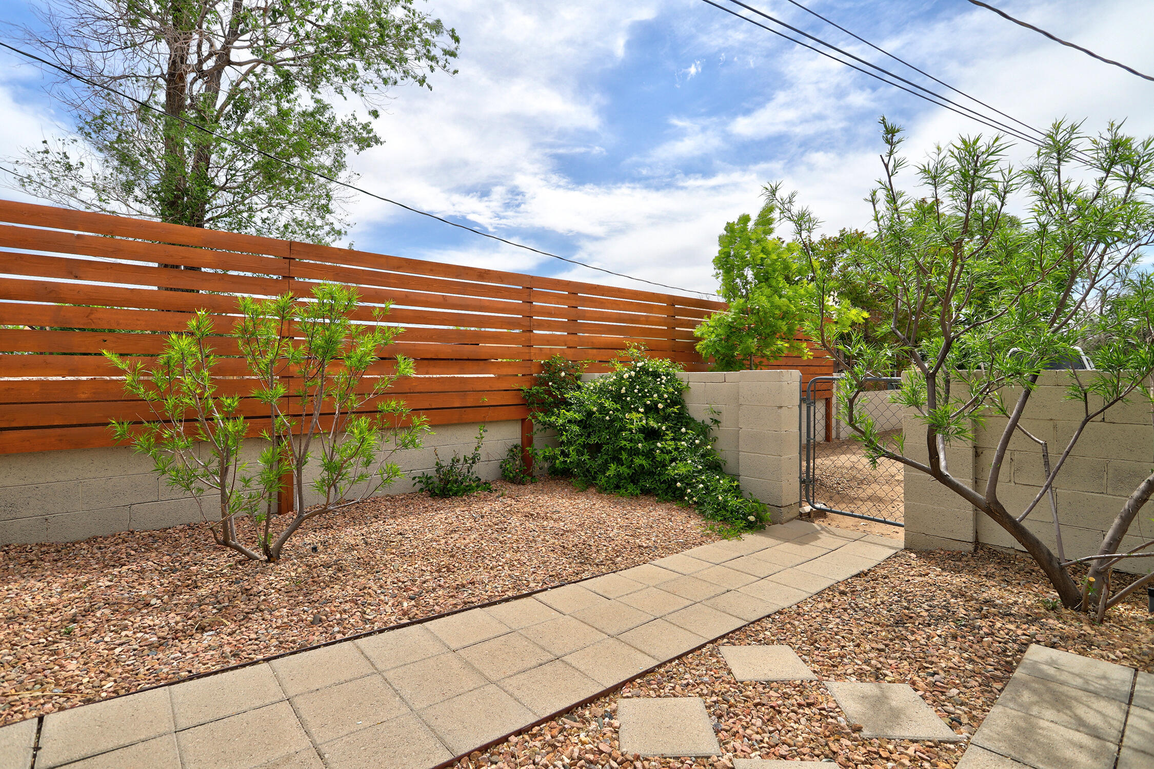 320 Cornell Drive SE