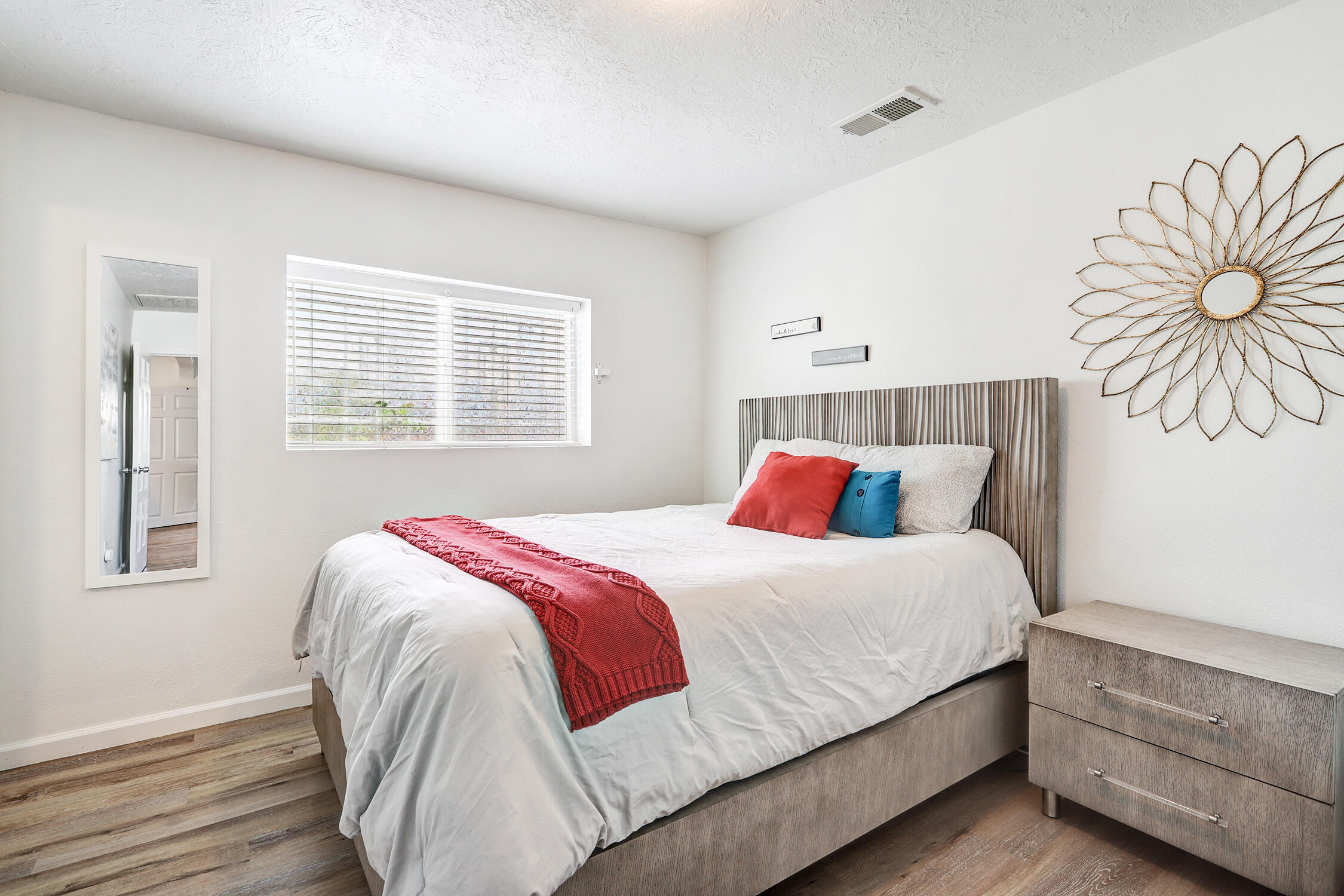 320 Cornell Drive SE