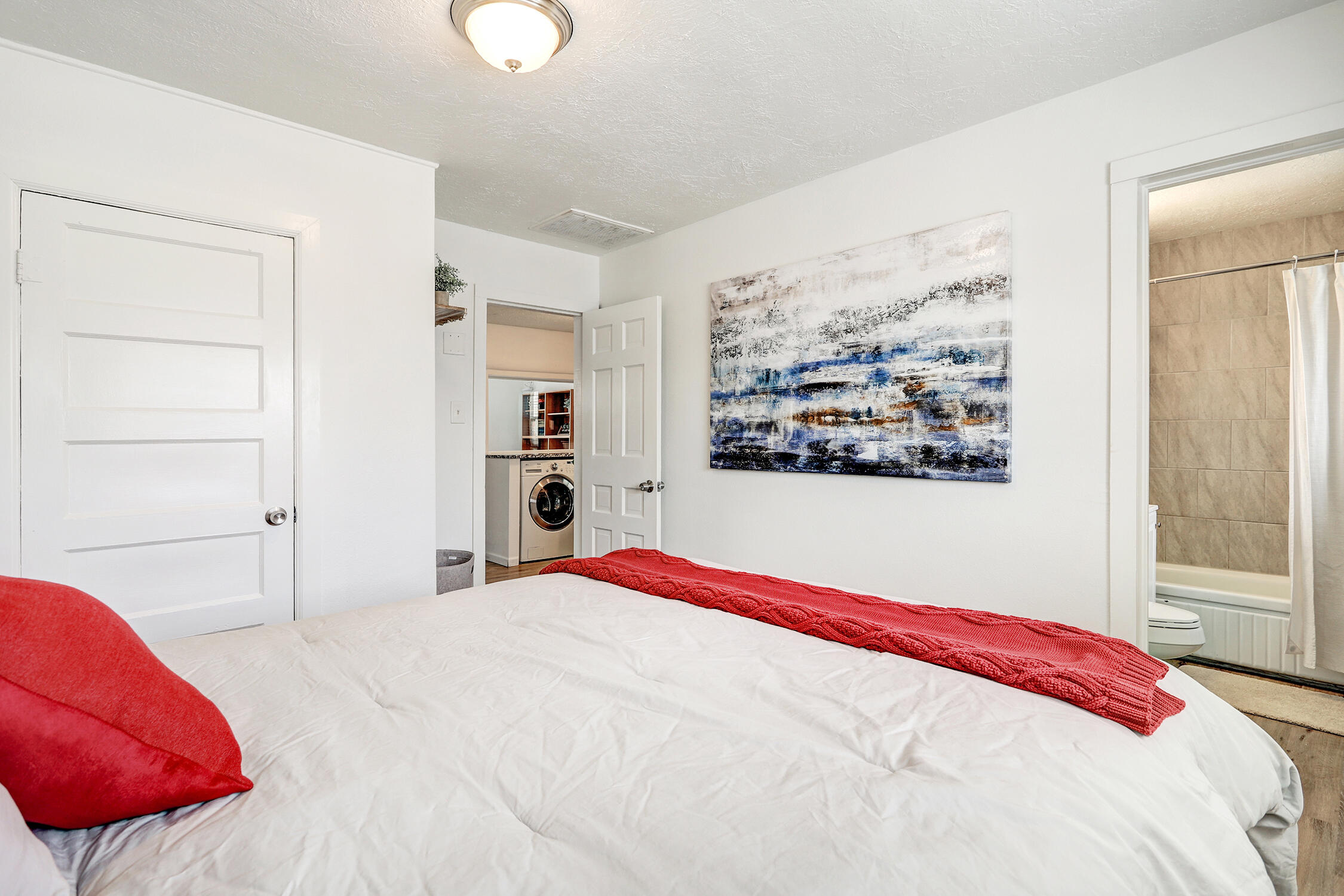 320 Cornell Drive SE