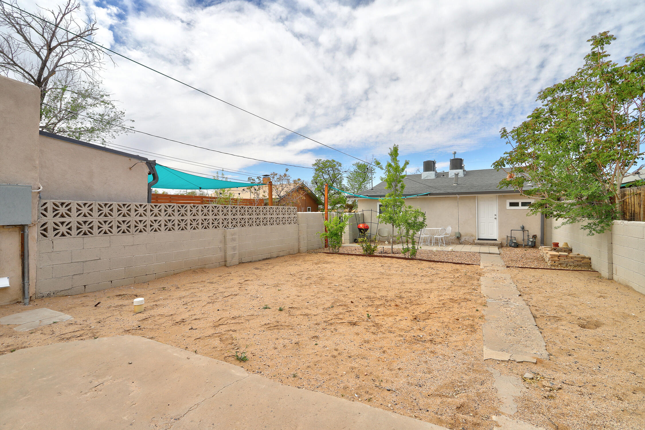 320 Cornell Drive SE