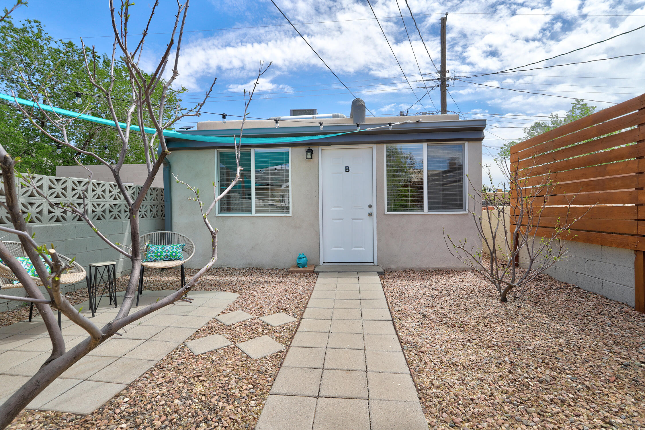 320 Cornell Drive SE