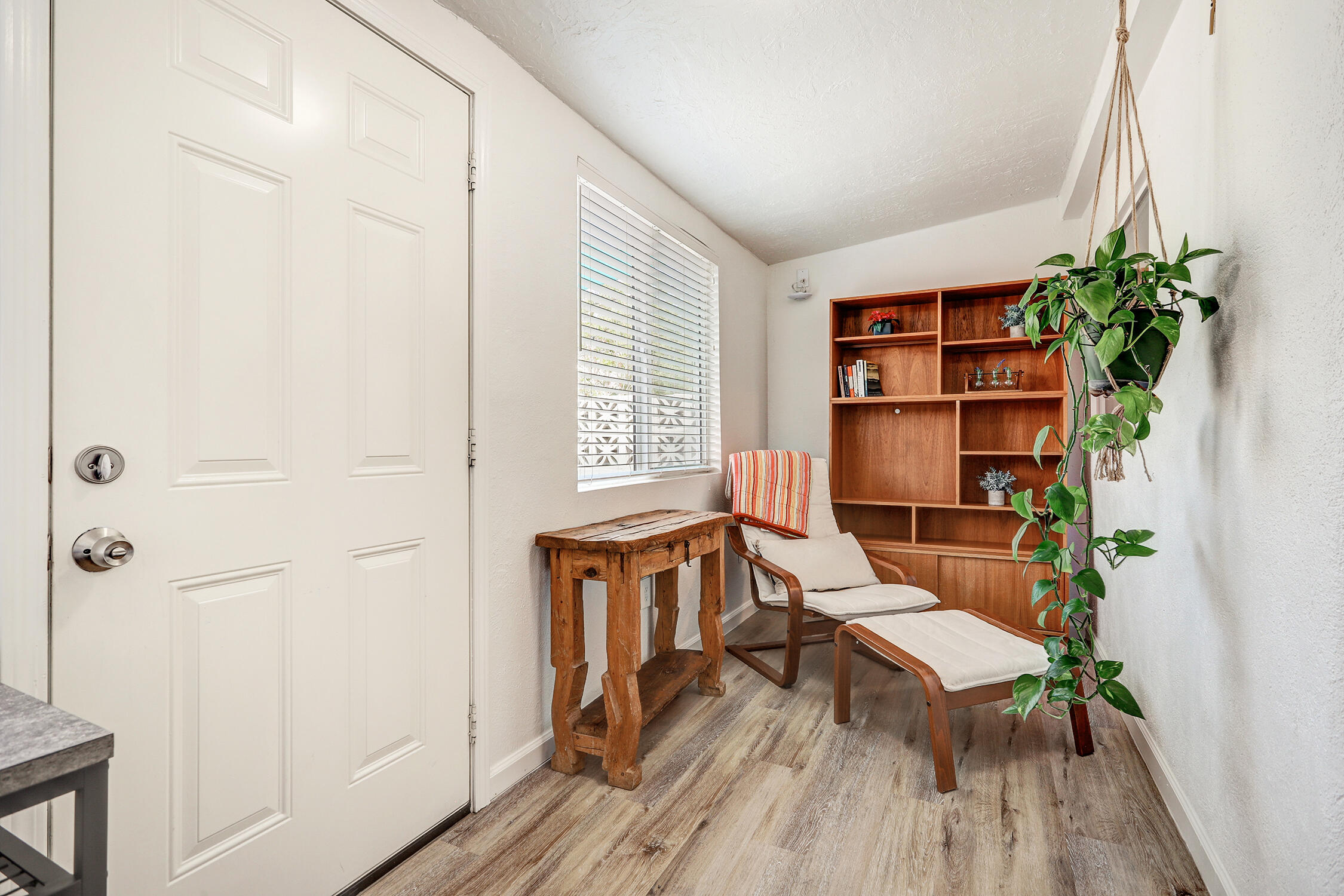 320 Cornell Drive SE