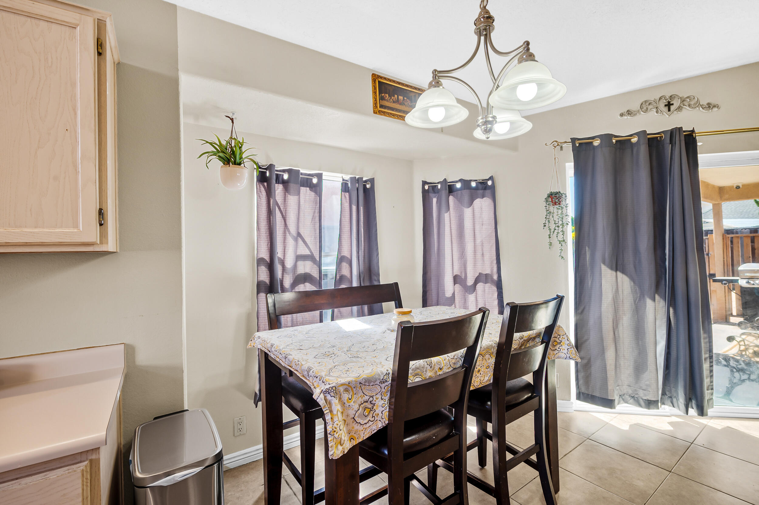 7004 Porlamar Road NW