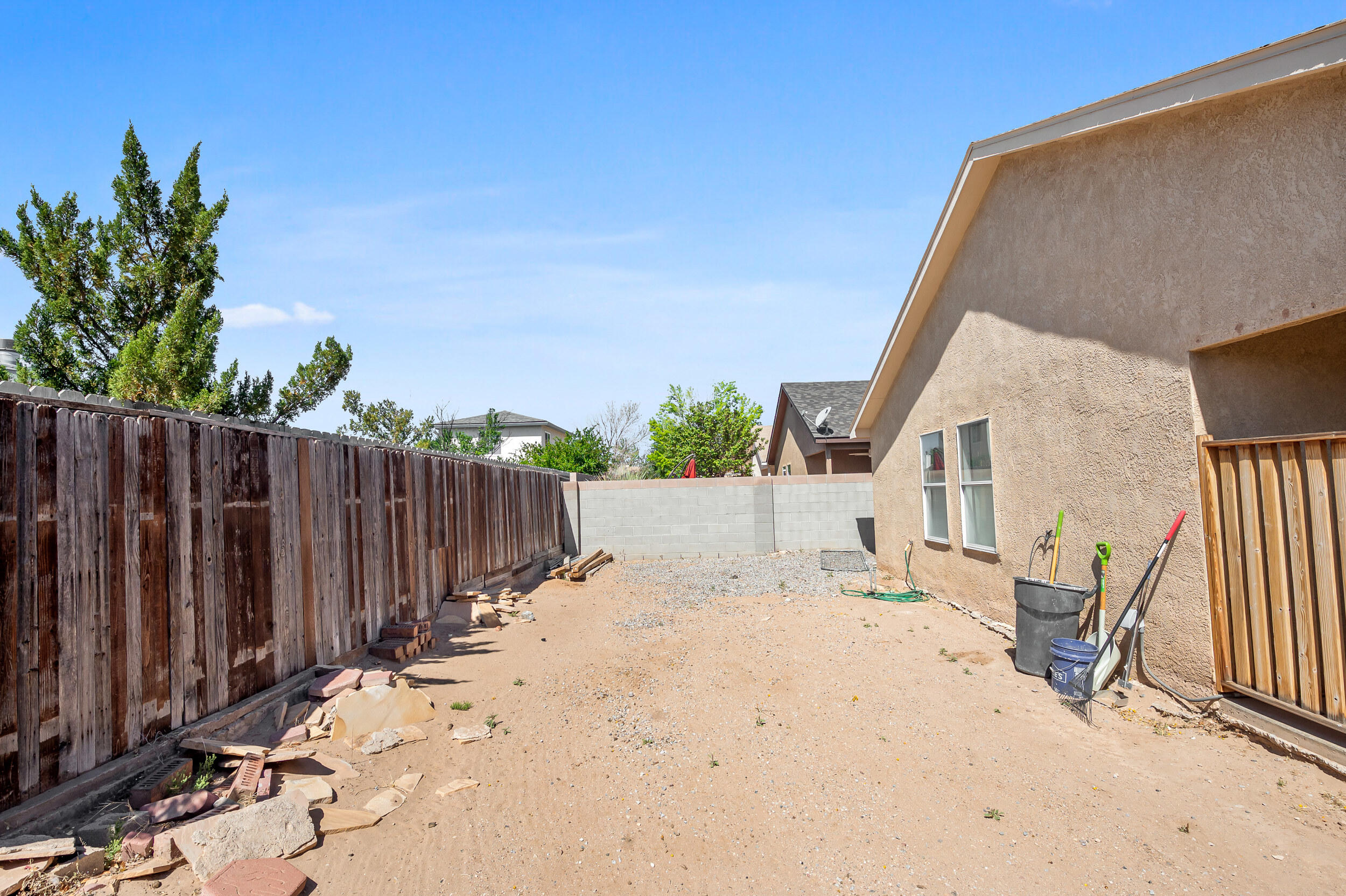 7004 Porlamar Road NW