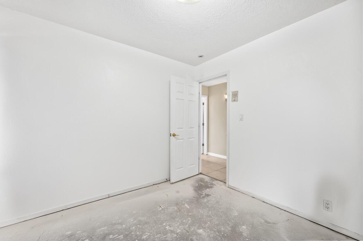 7004 Porlamar Road NW