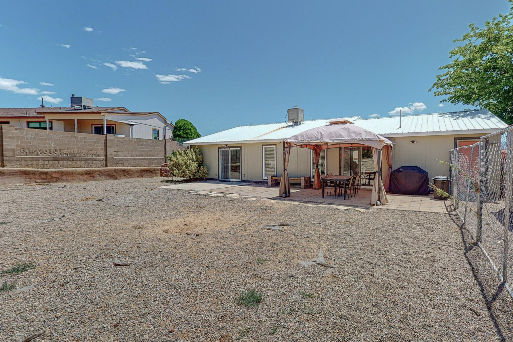 1509 Blackbird Road NE