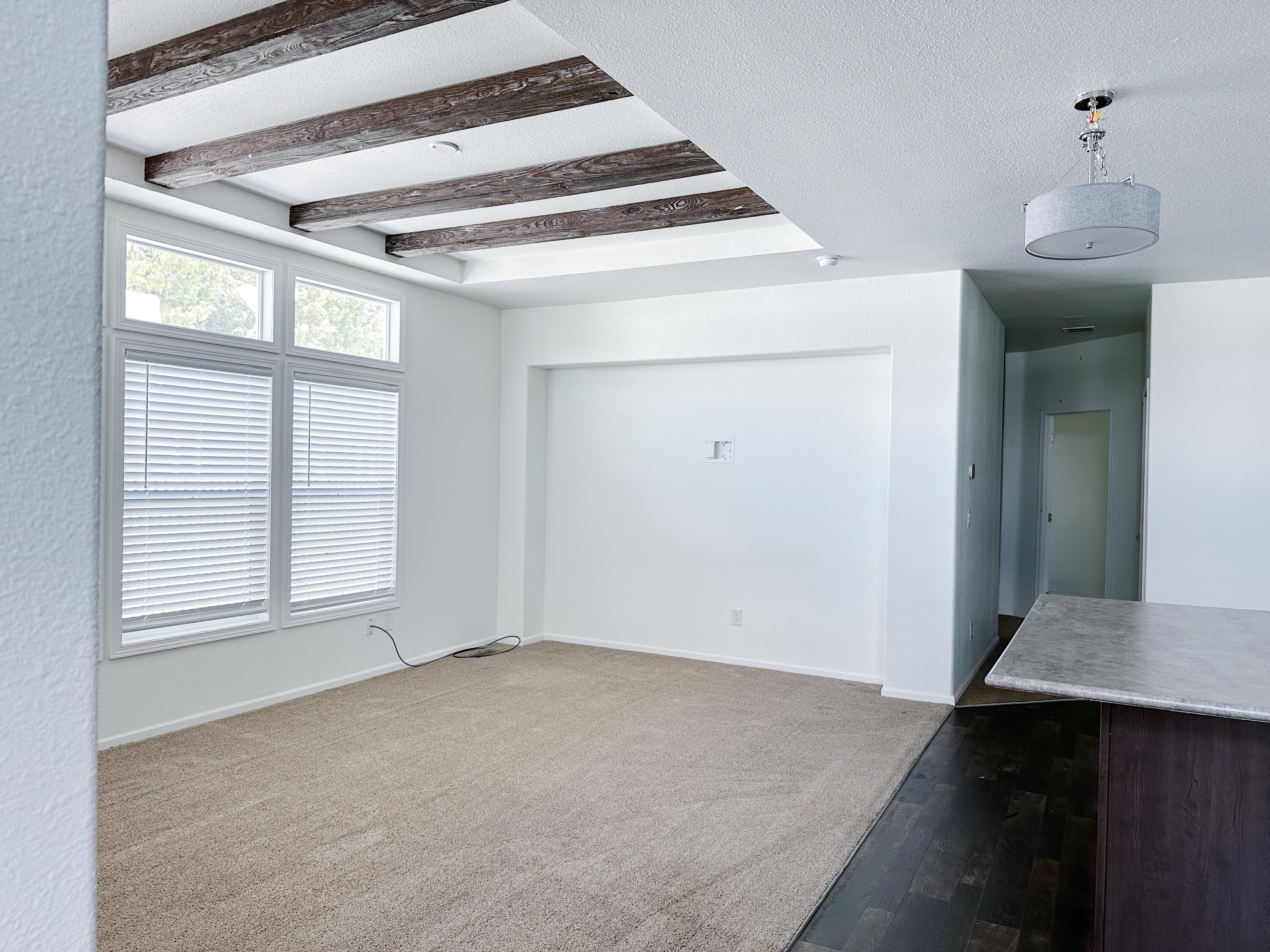 7112 Pan American Fwy East 334 NE