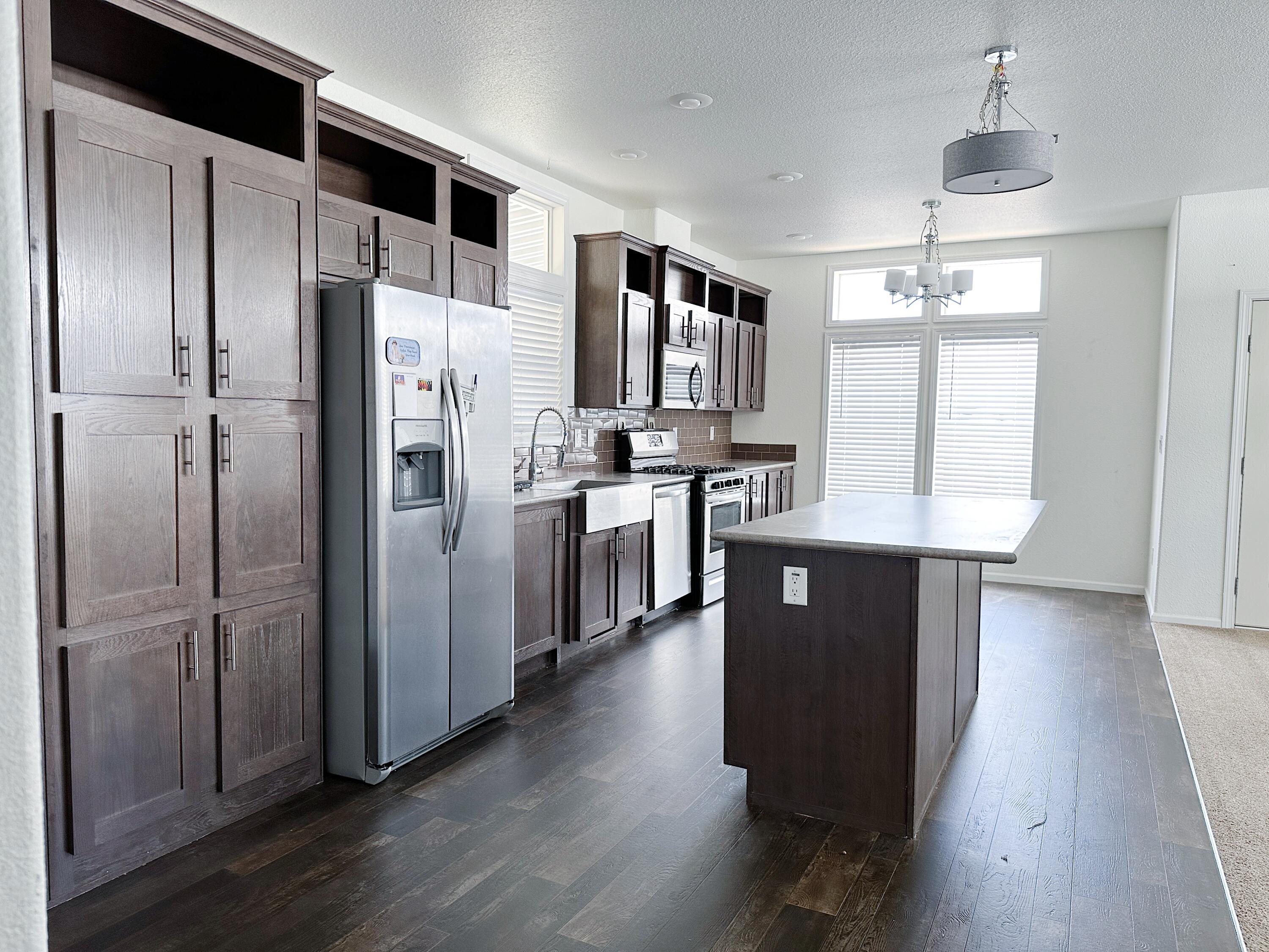 7112 Pan American Fwy East 334 NE